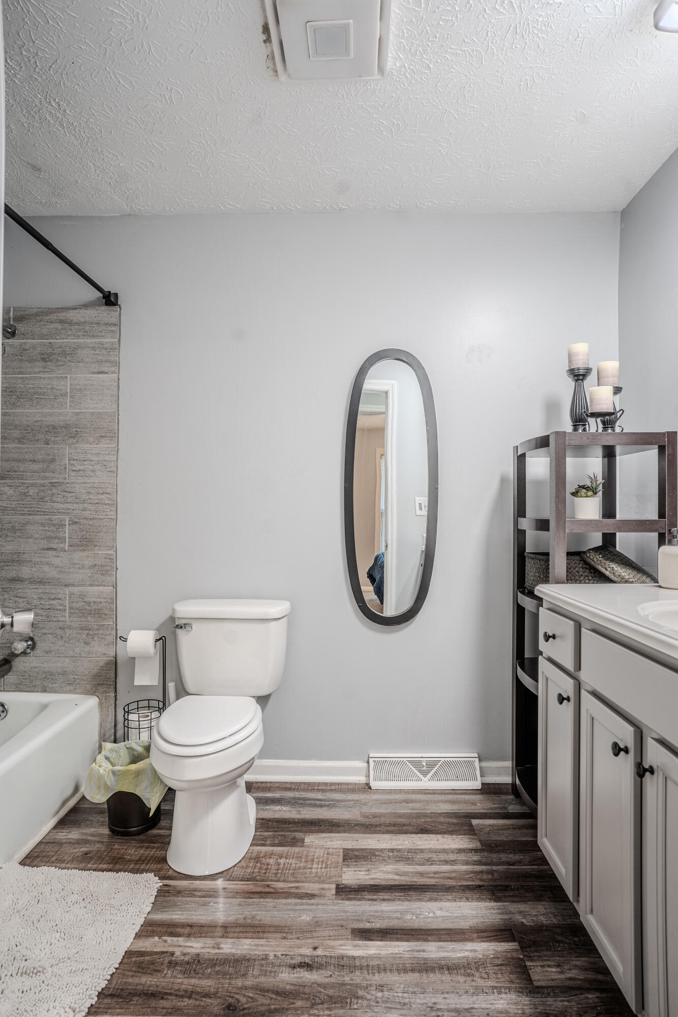 1229 Miami Trail Property Photo 14