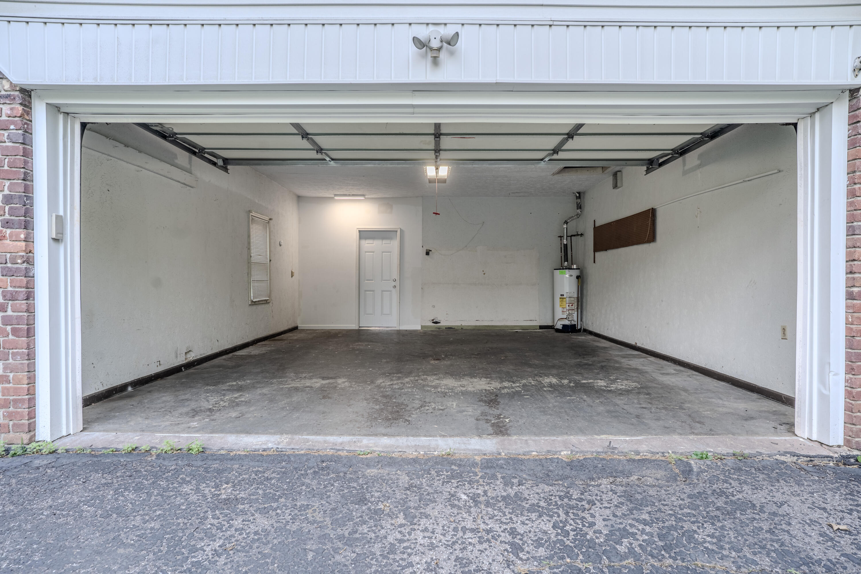 1229 Miami Trail Property Photo 22
