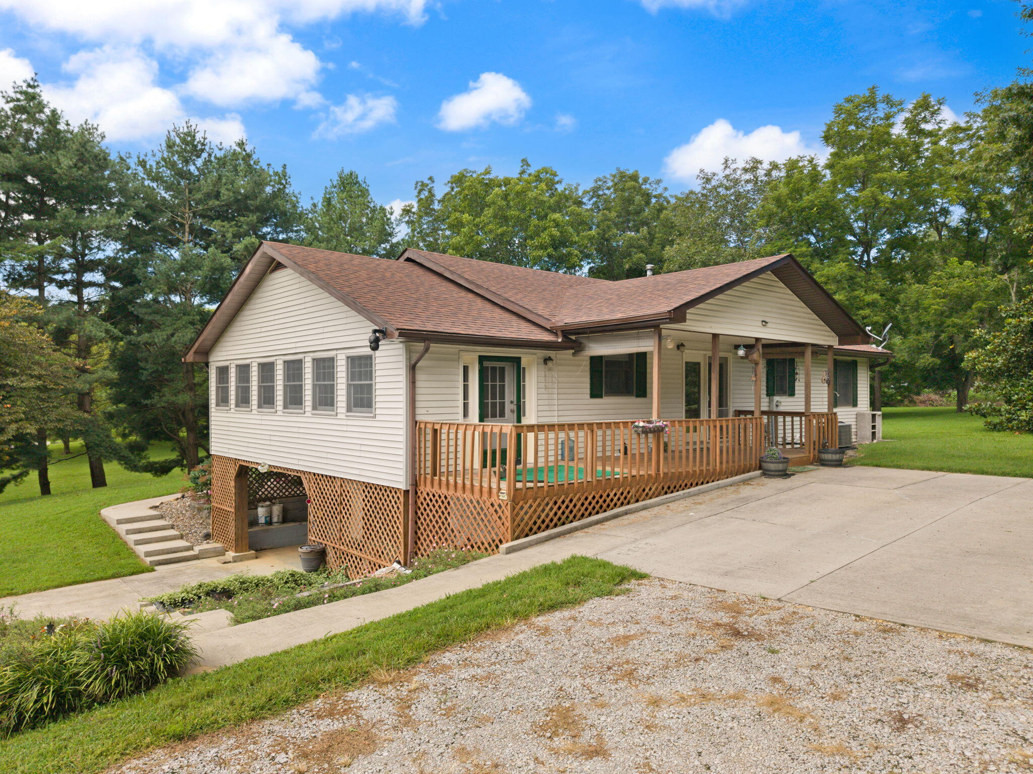 5763 E Ky Hwy 90 Property Photo 5