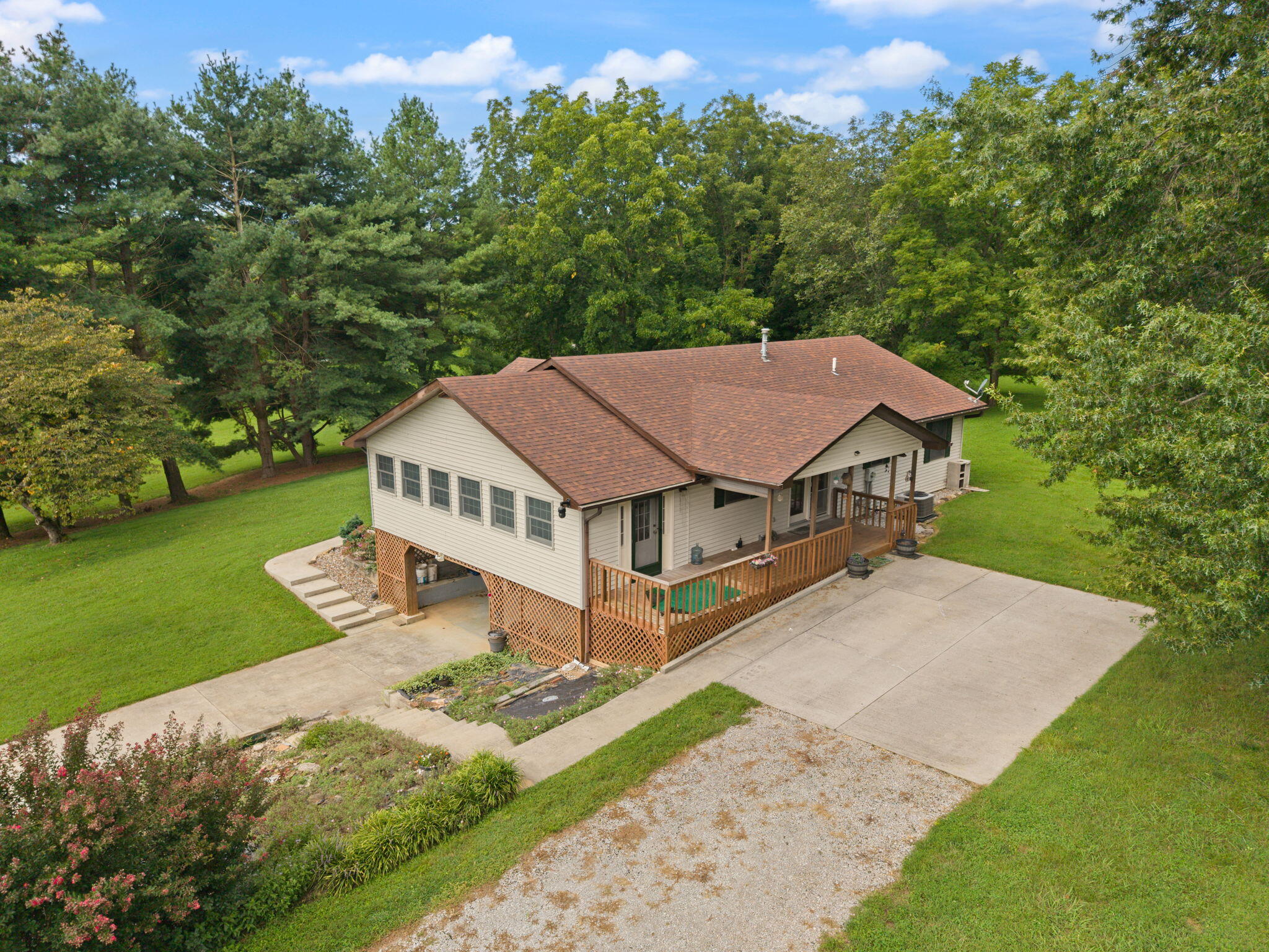 5763 E Ky Hwy 90 Property Photo 7