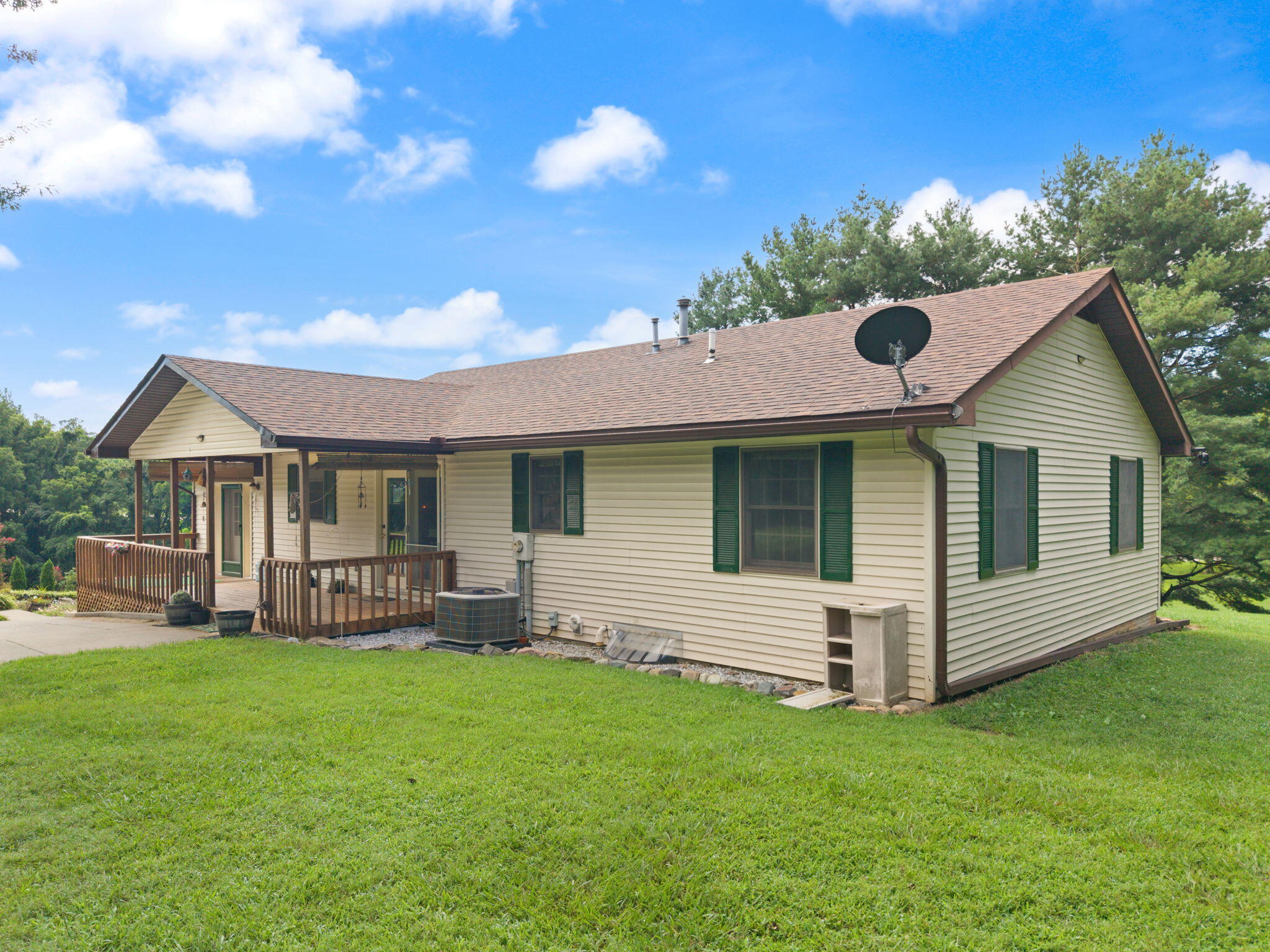 5763 E Ky Hwy 90 Property Photo 9