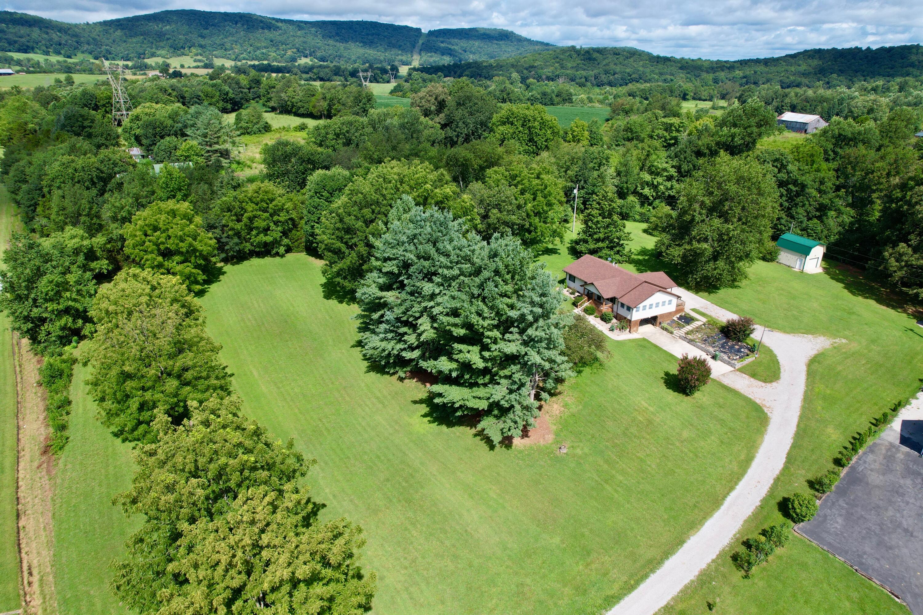 5763 E Ky Hwy 90 Property Photo 57
