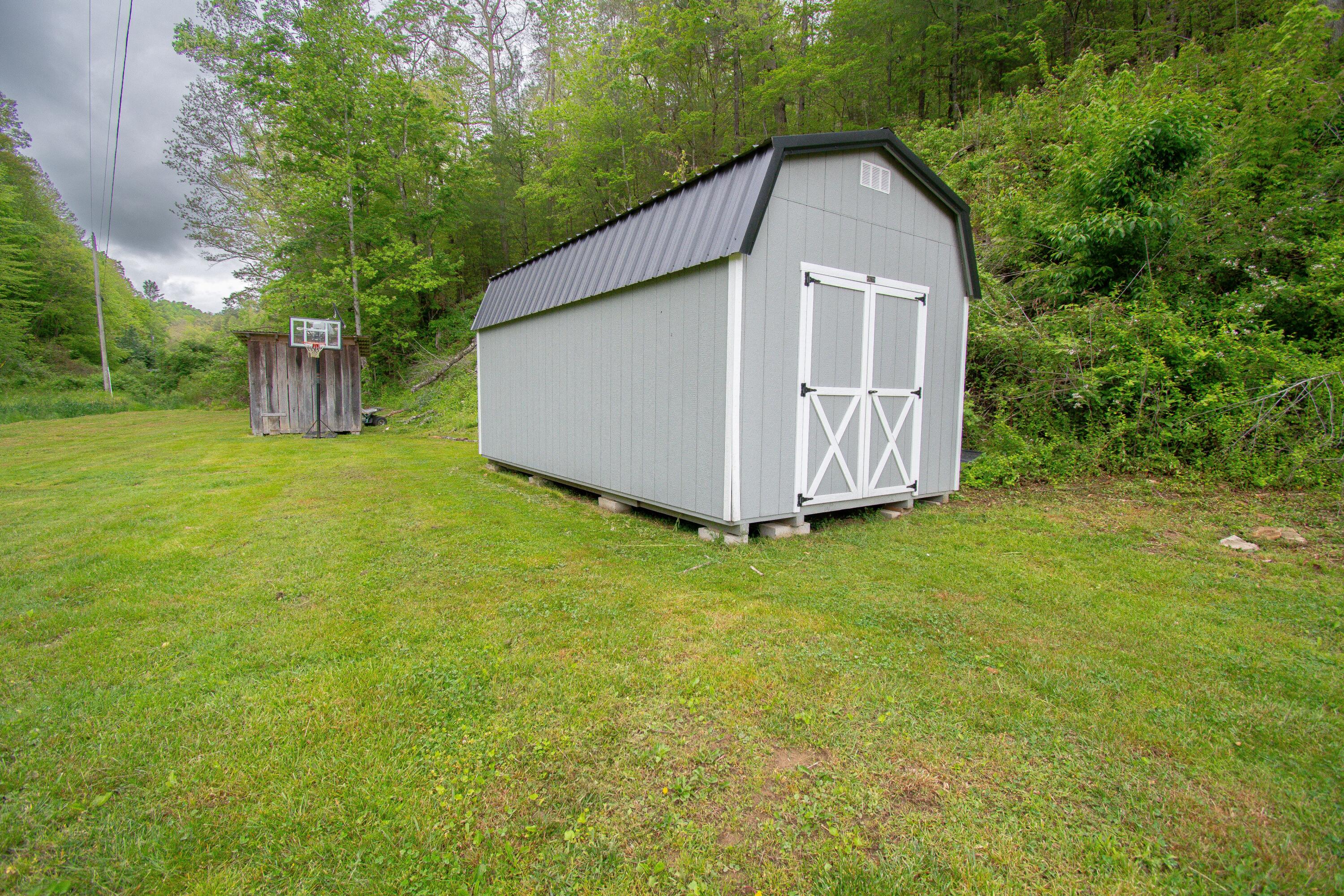 2504 Wallow Hole Road Property Photo 29
