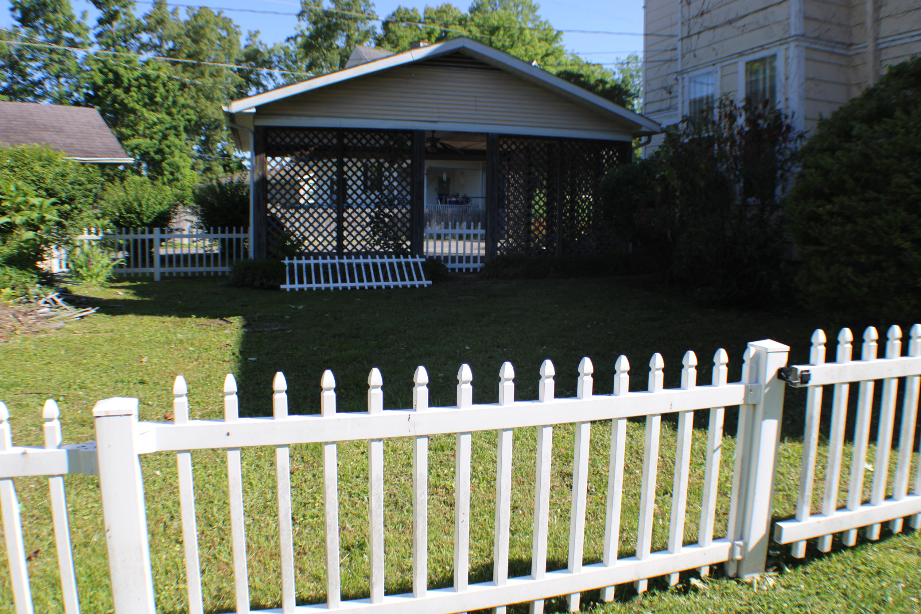 207 Arthur Heights Property Photo 29