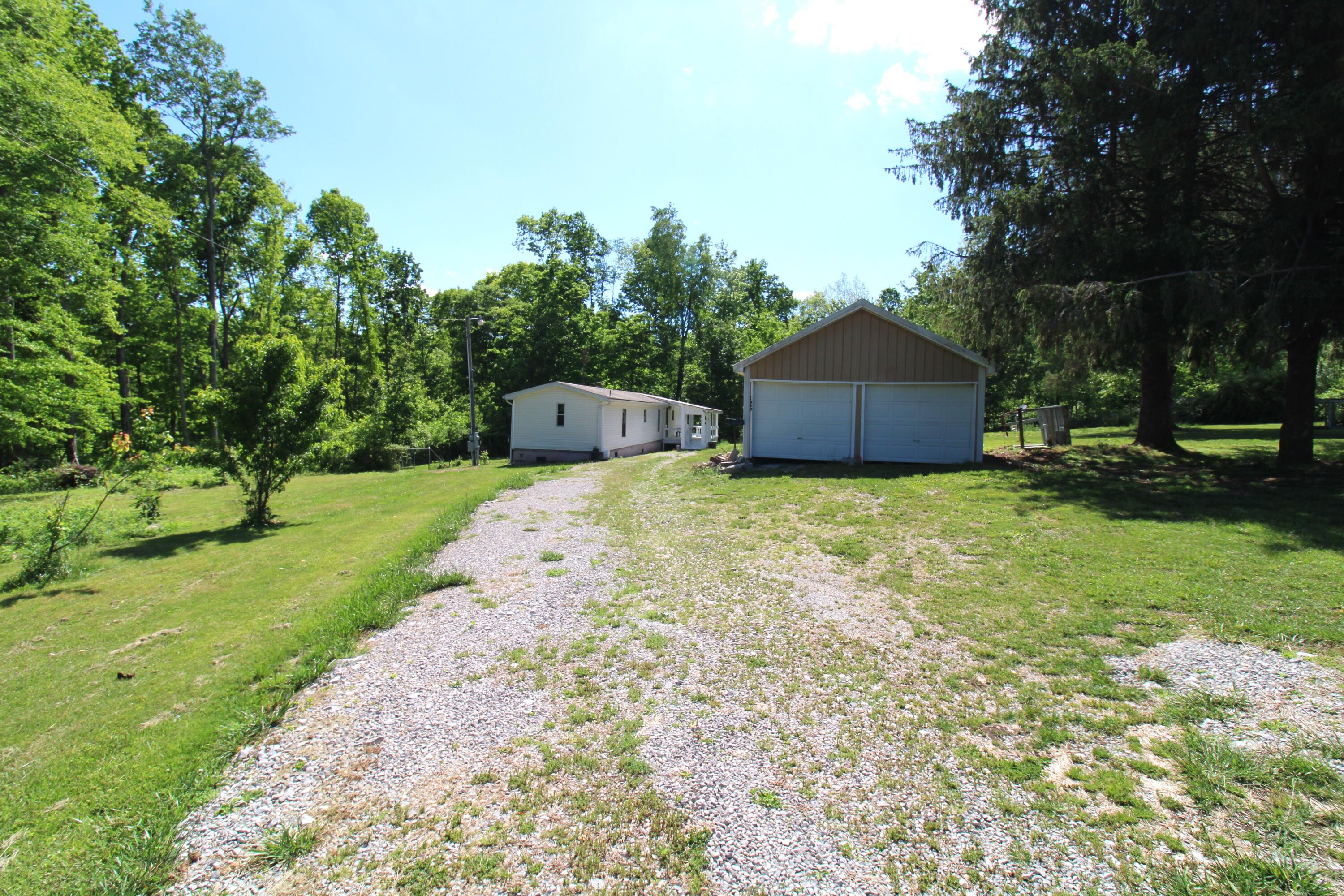 125 Boots Marie Boulevard Property Photo 2
