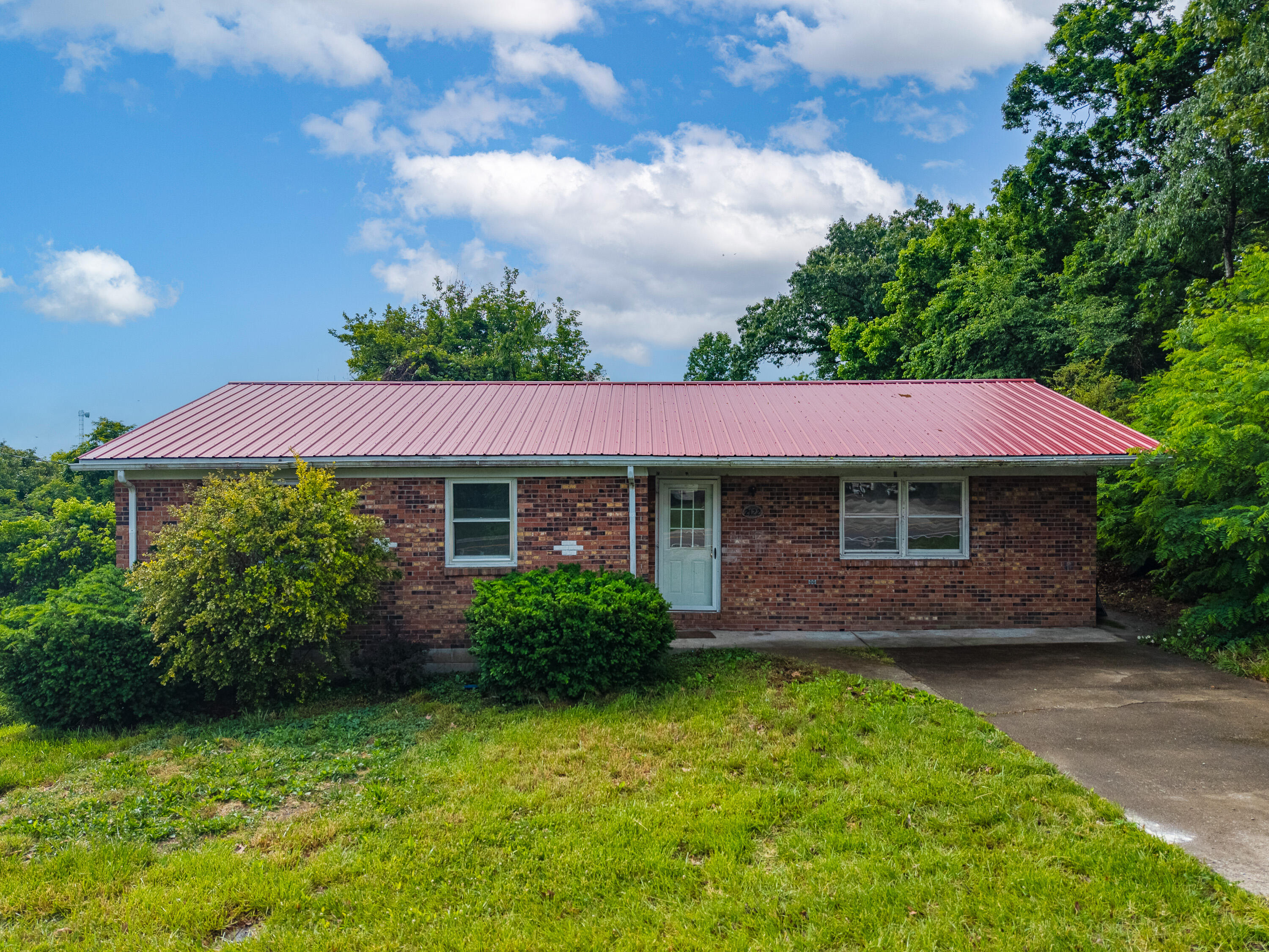 2122 State Highway 1651 Property Photo 1