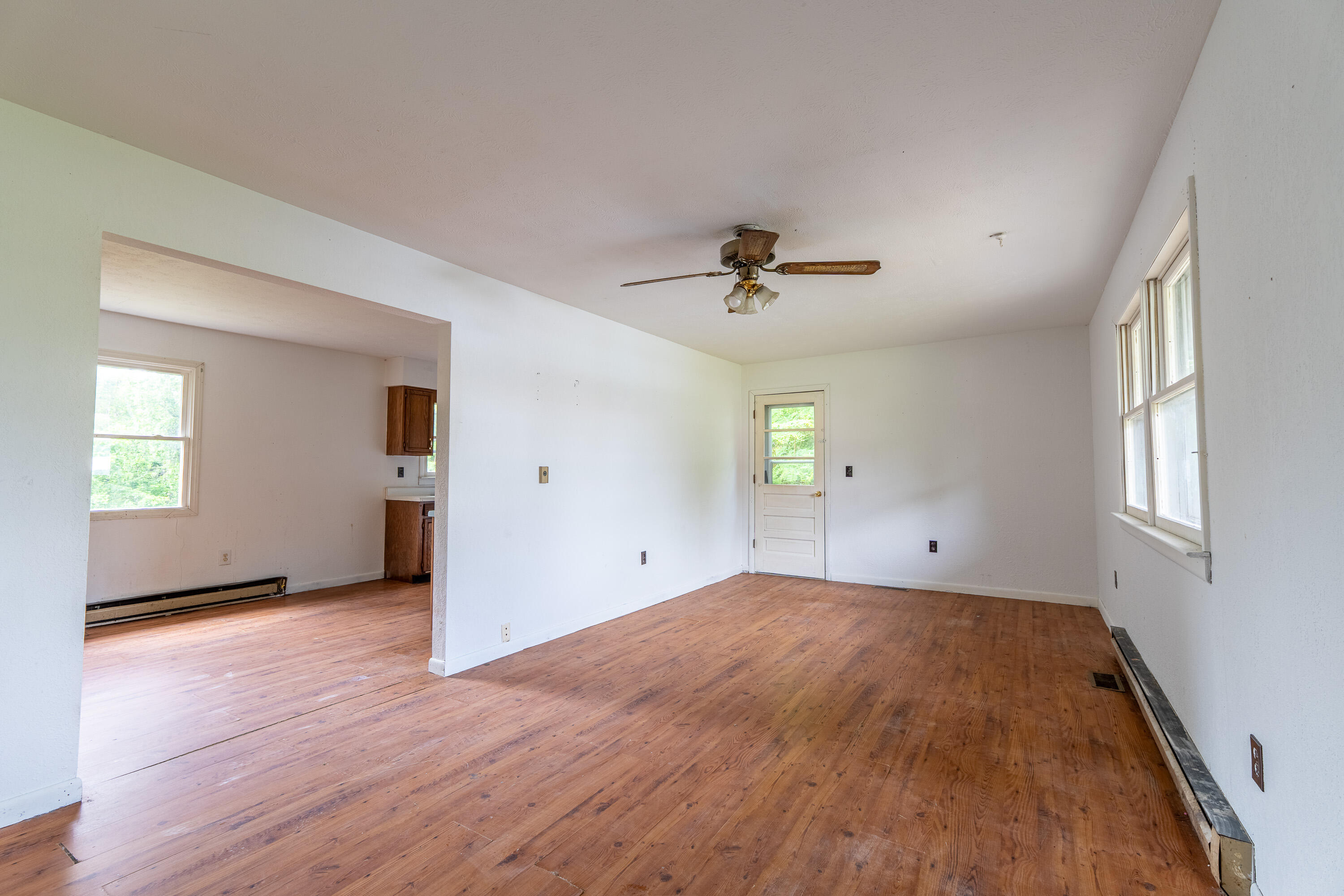 2122 State Highway 1651 Property Photo 10