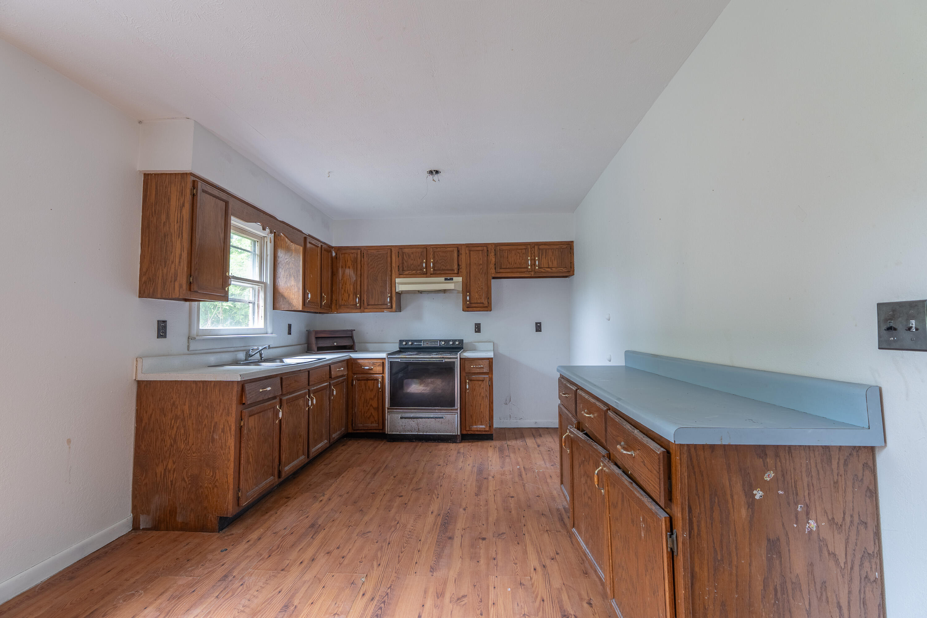 2122 State Highway 1651 Property Photo 13