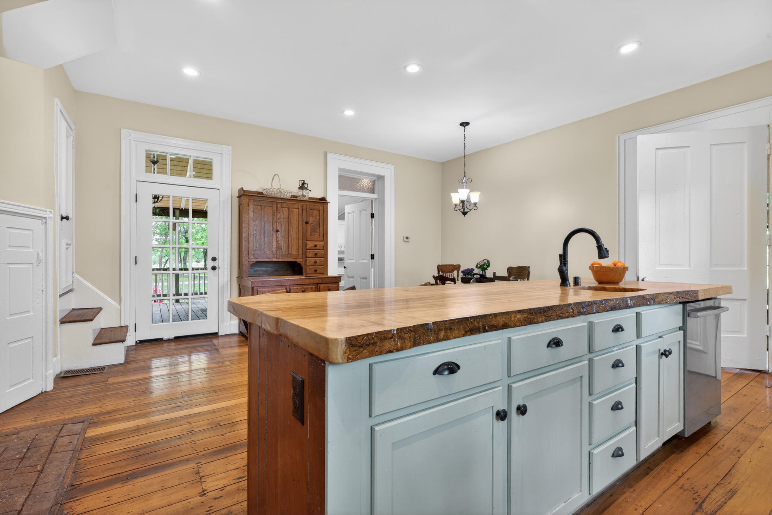 556 Cane Run Road Property Photo 18