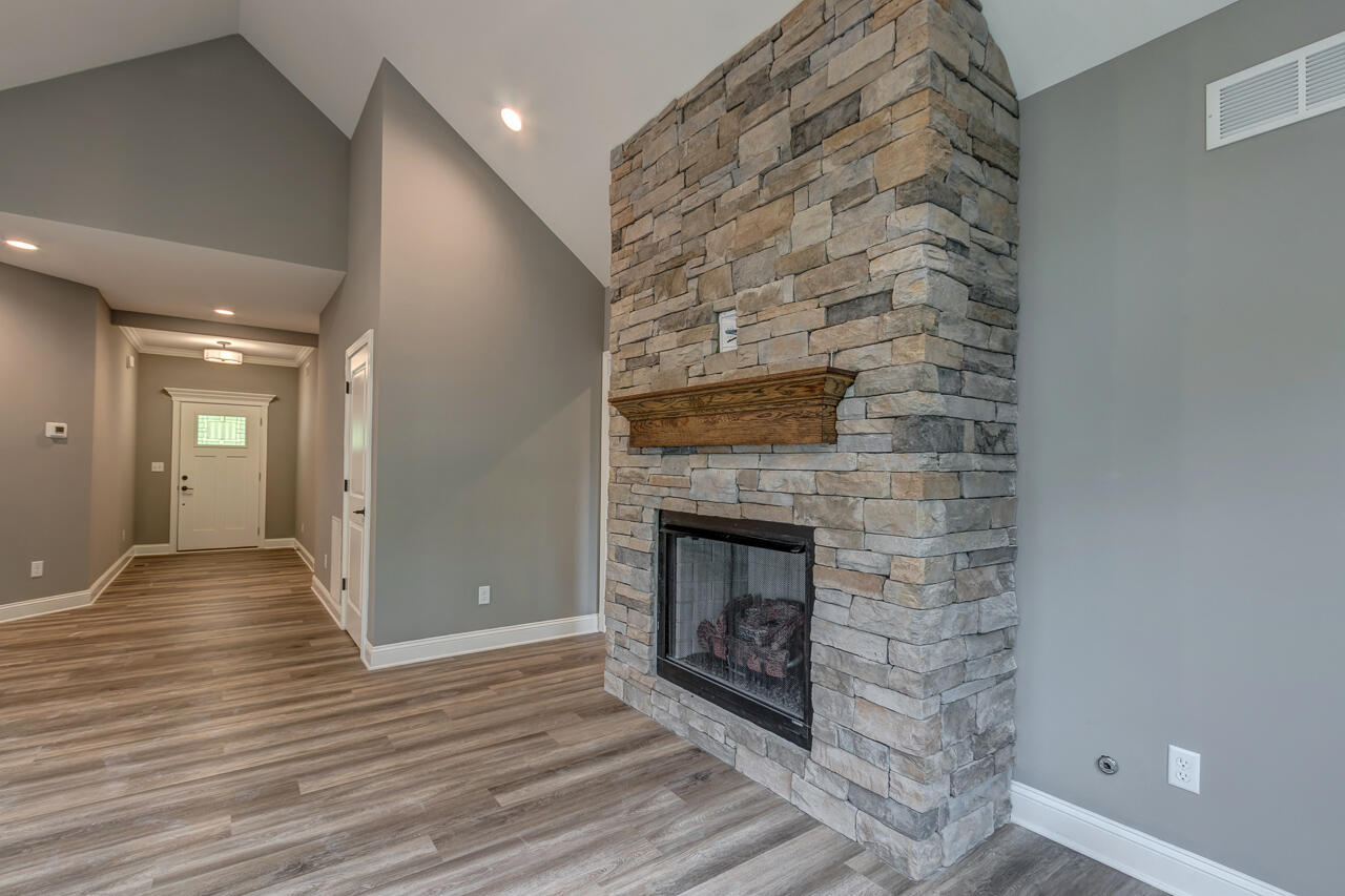 101 Sheldrake Court Property Photo 10