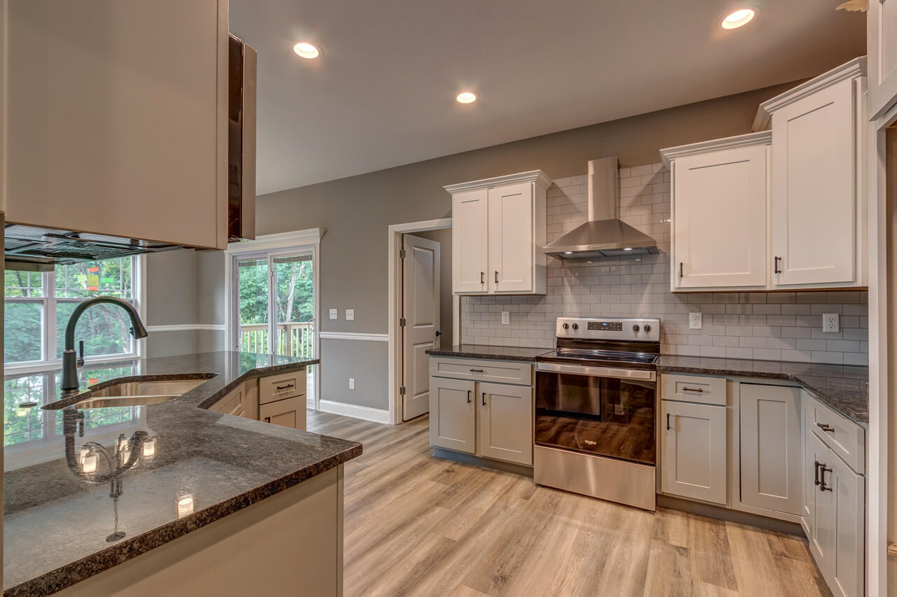 101 Sheldrake Court Property Photo 13
