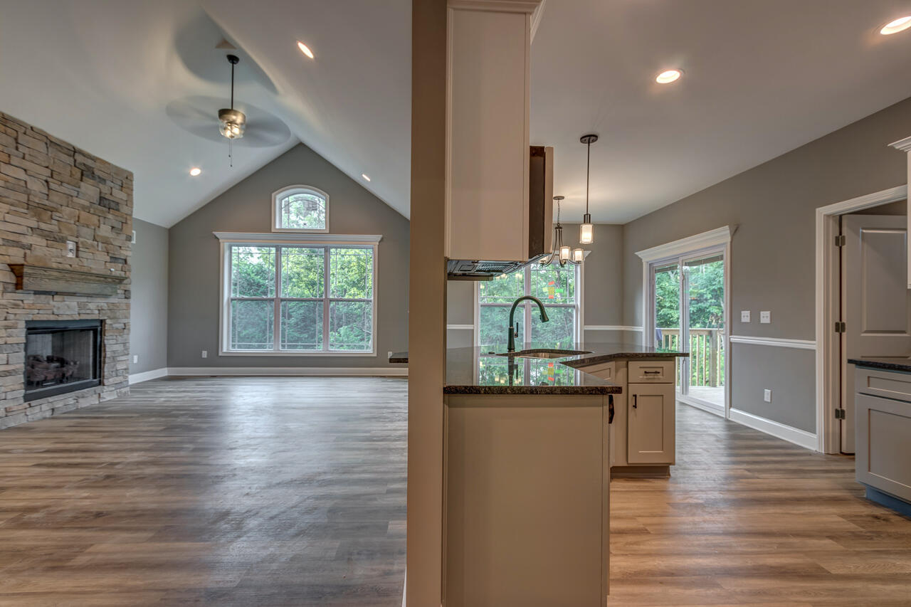 101 Sheldrake Court Property Photo 14