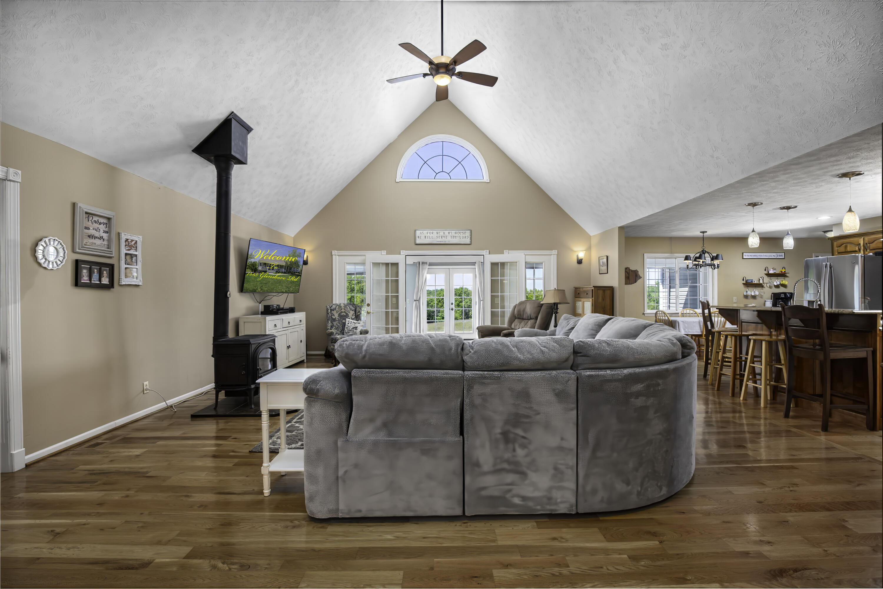 1665 Glensboro Road Property Photo 6