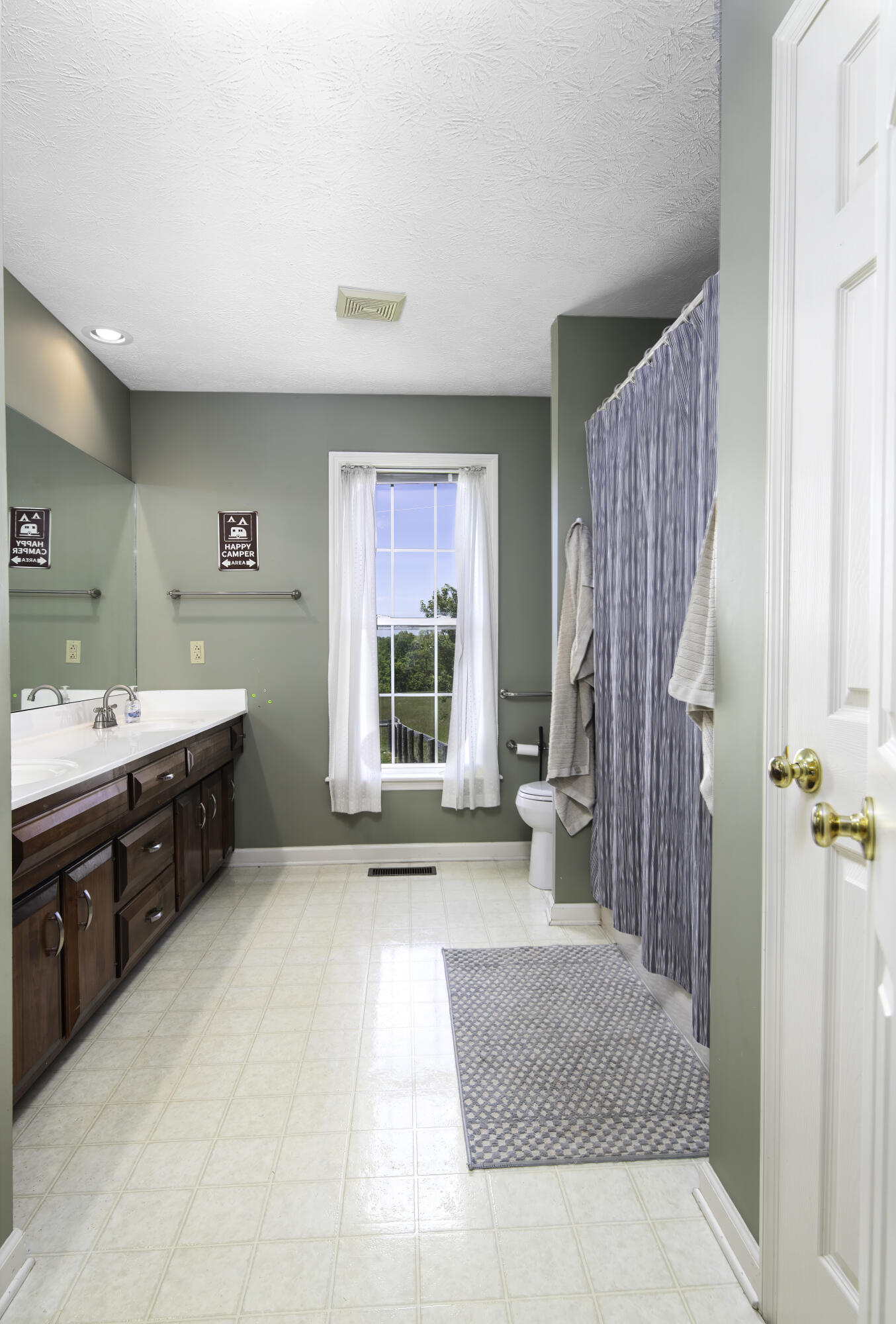 1665 Glensboro Road Property Photo 19