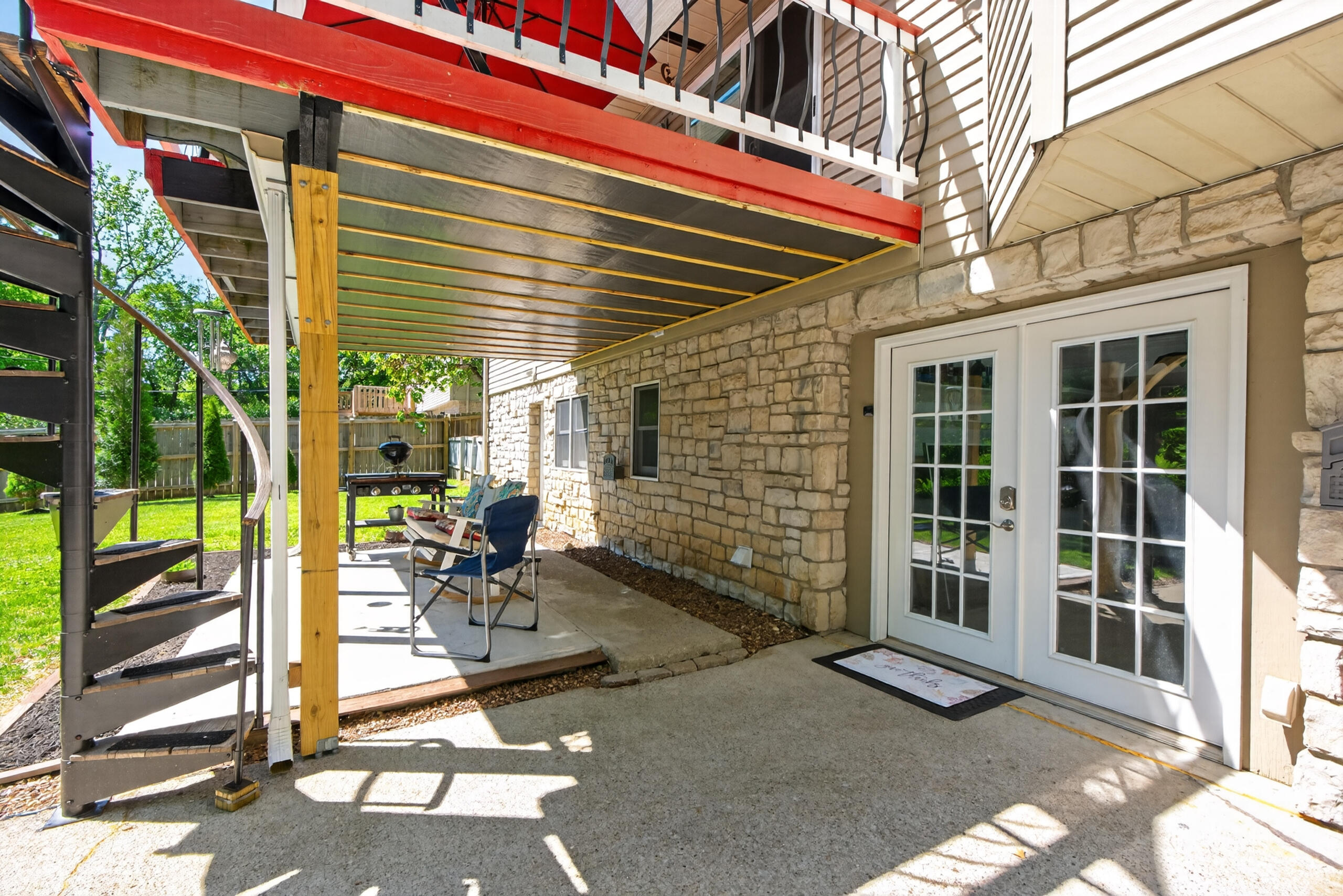 1136 Chinoe Road Property Photo 27