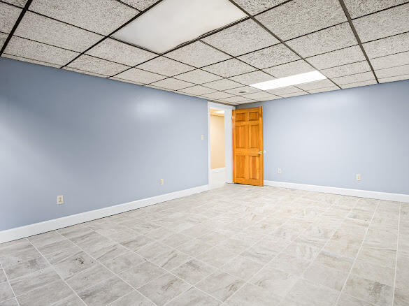 105 W 5th Street Property Photo 18