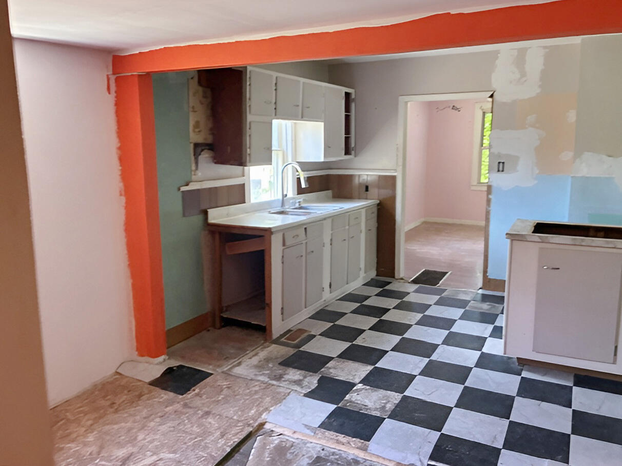 400 Flint Road Property Photo 7