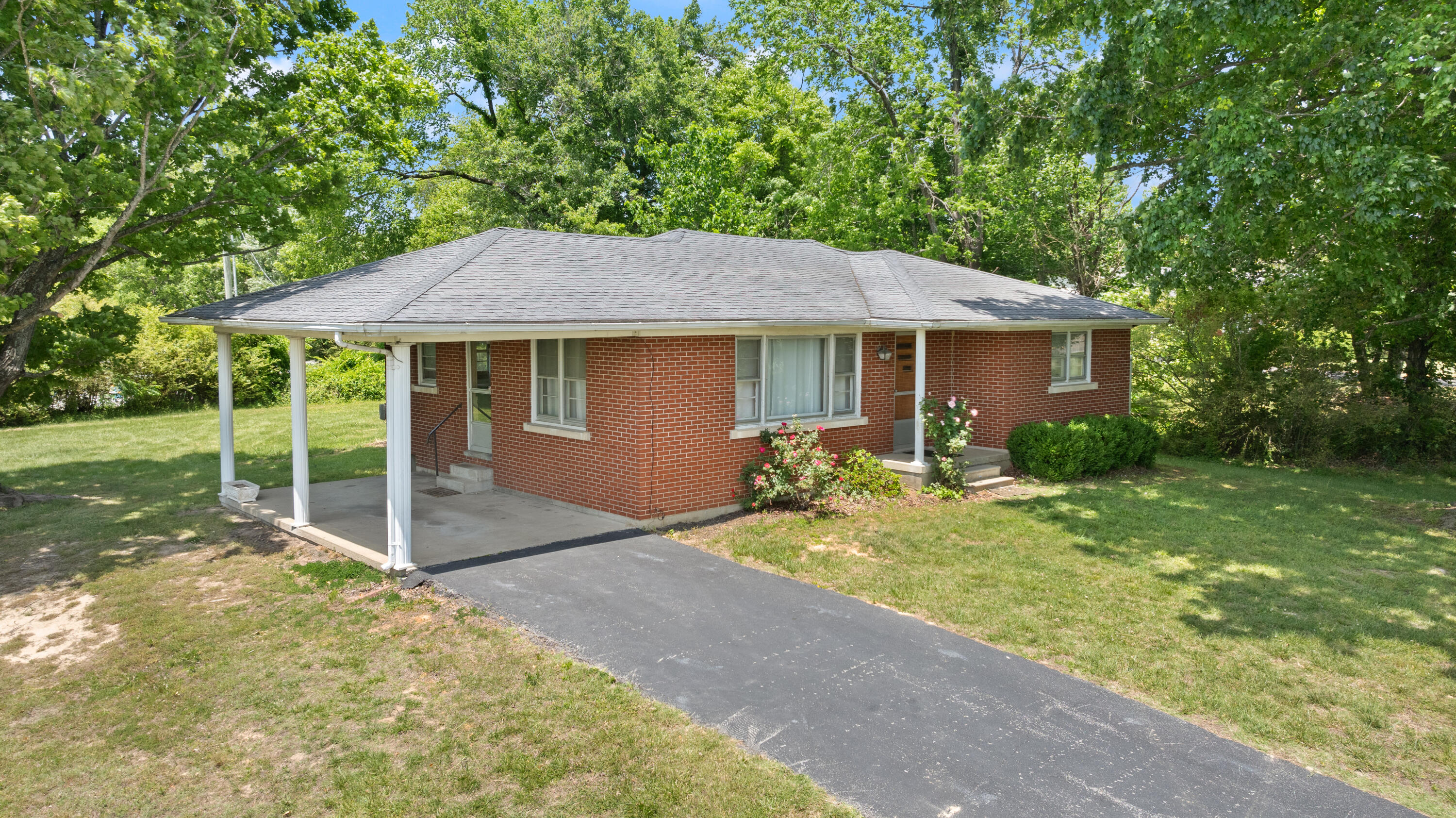 2413 Us-127 Property Photo 1