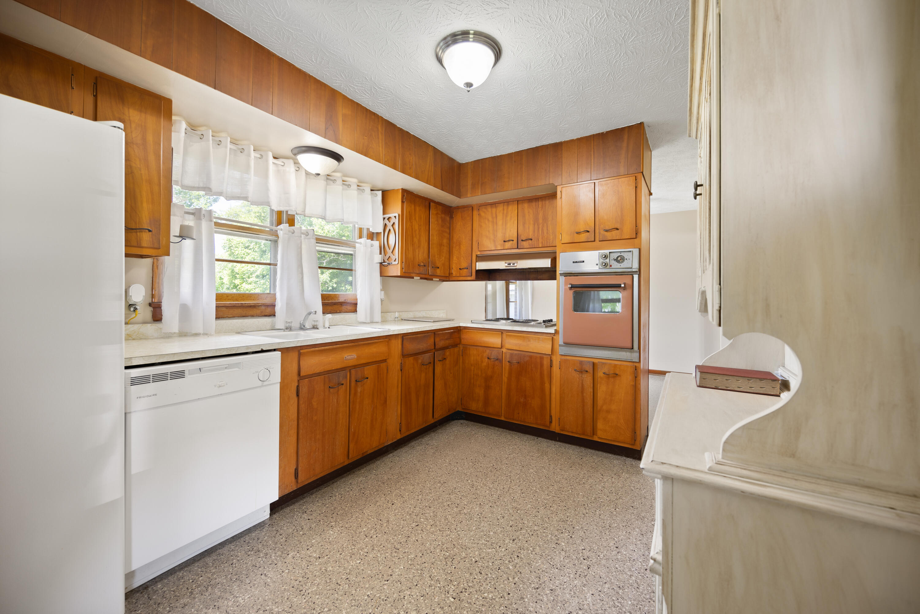 2413 Us-127 Property Photo 10