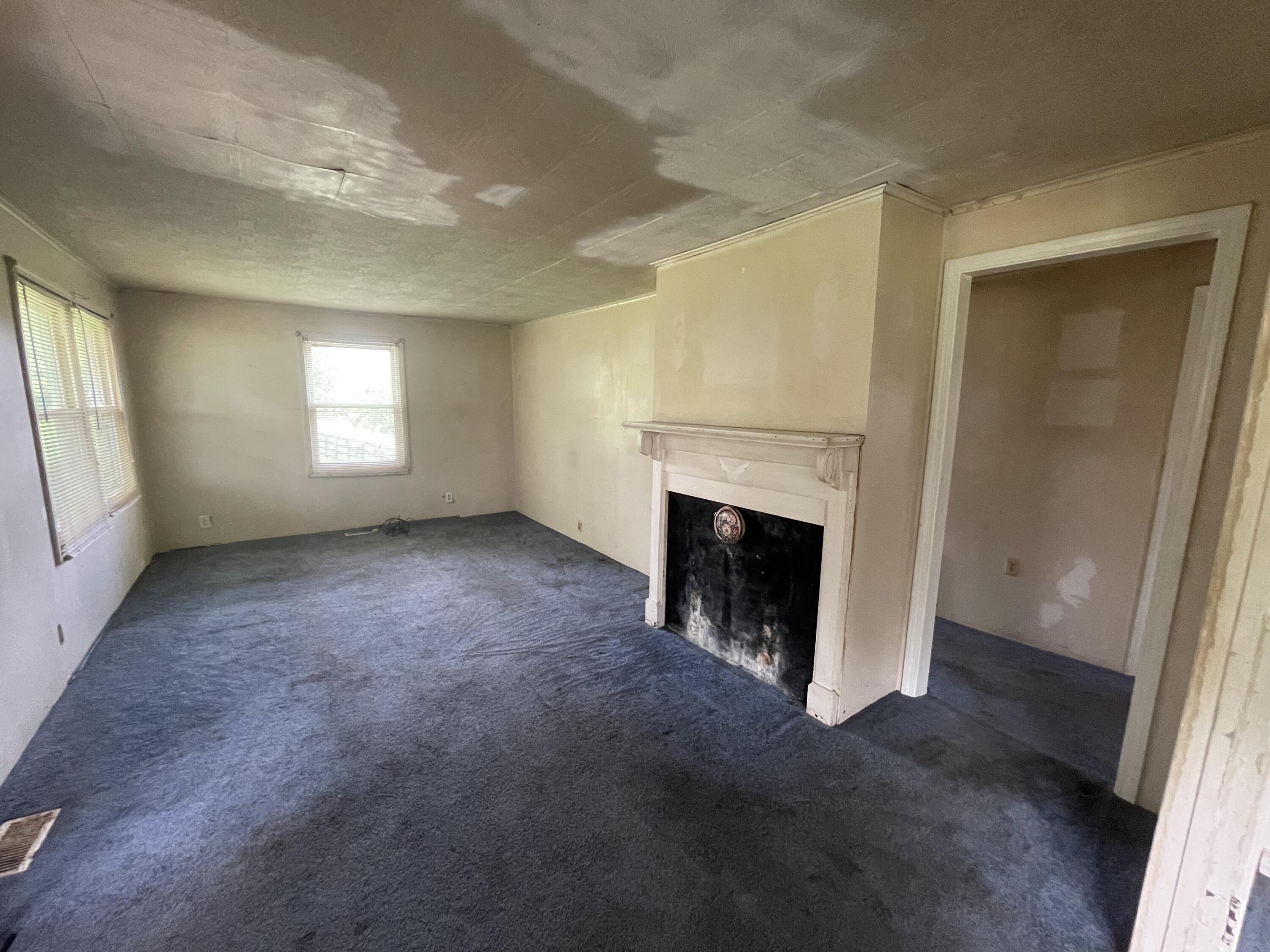 205 Providence Lane Property Photo 9