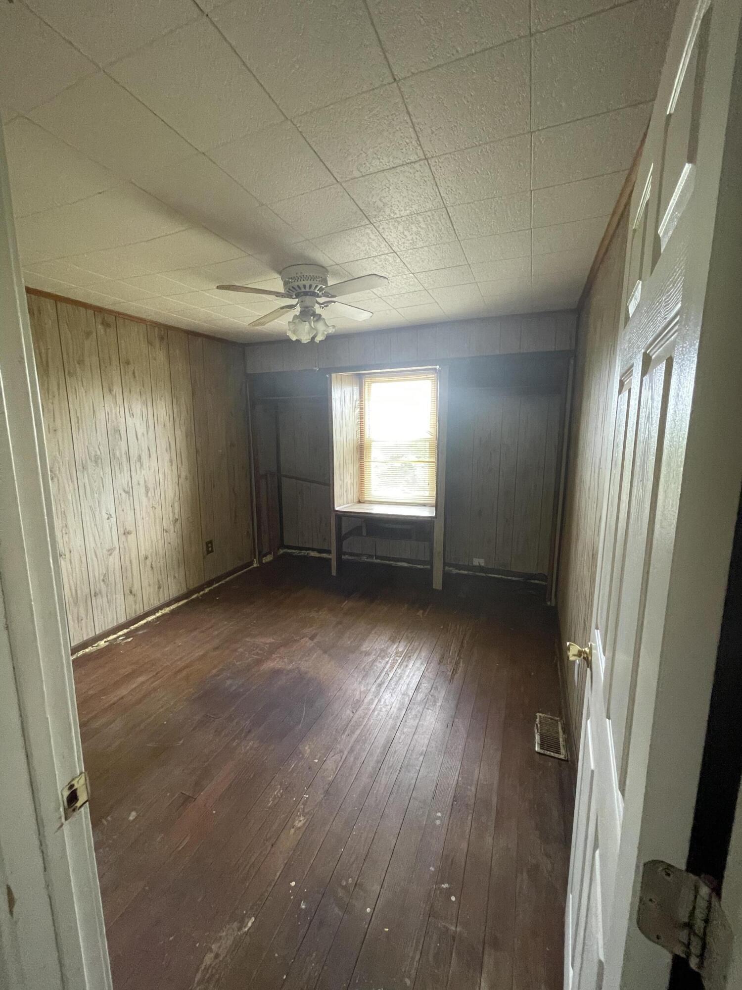 205 Providence Lane Property Photo 10