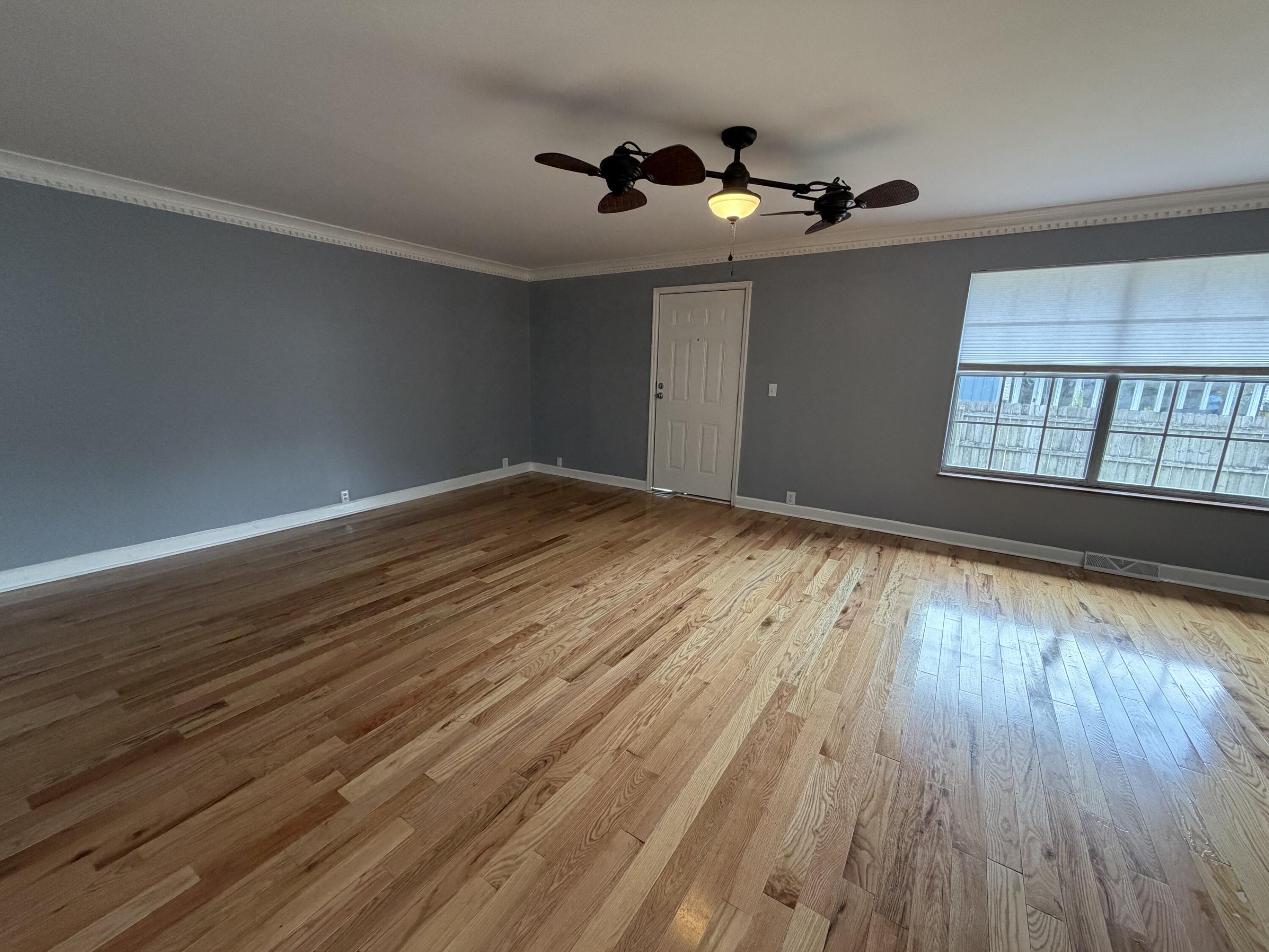 1107 Circle Drive Property Photo 6