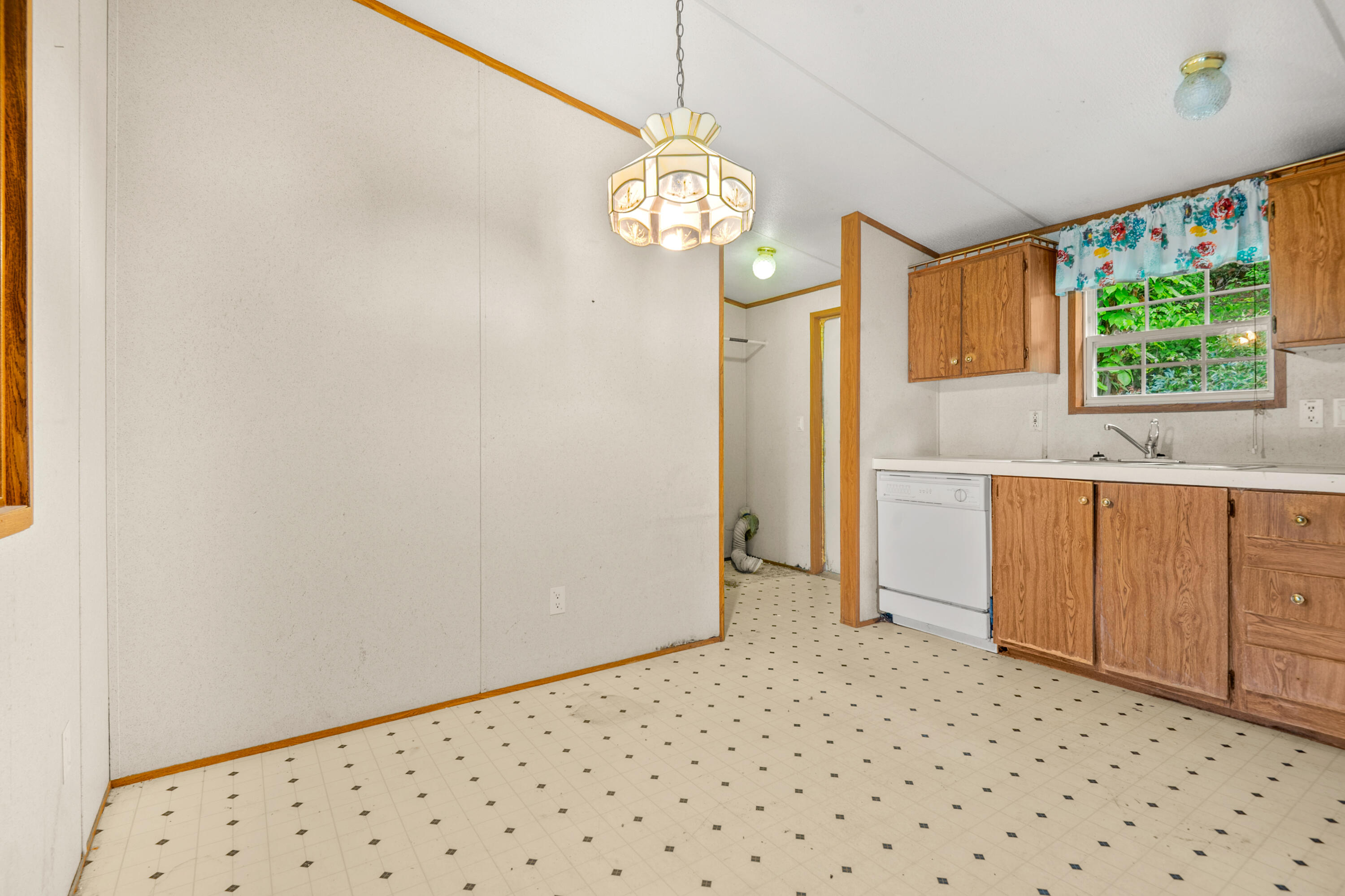 154 Arkle Road Property Photo 6