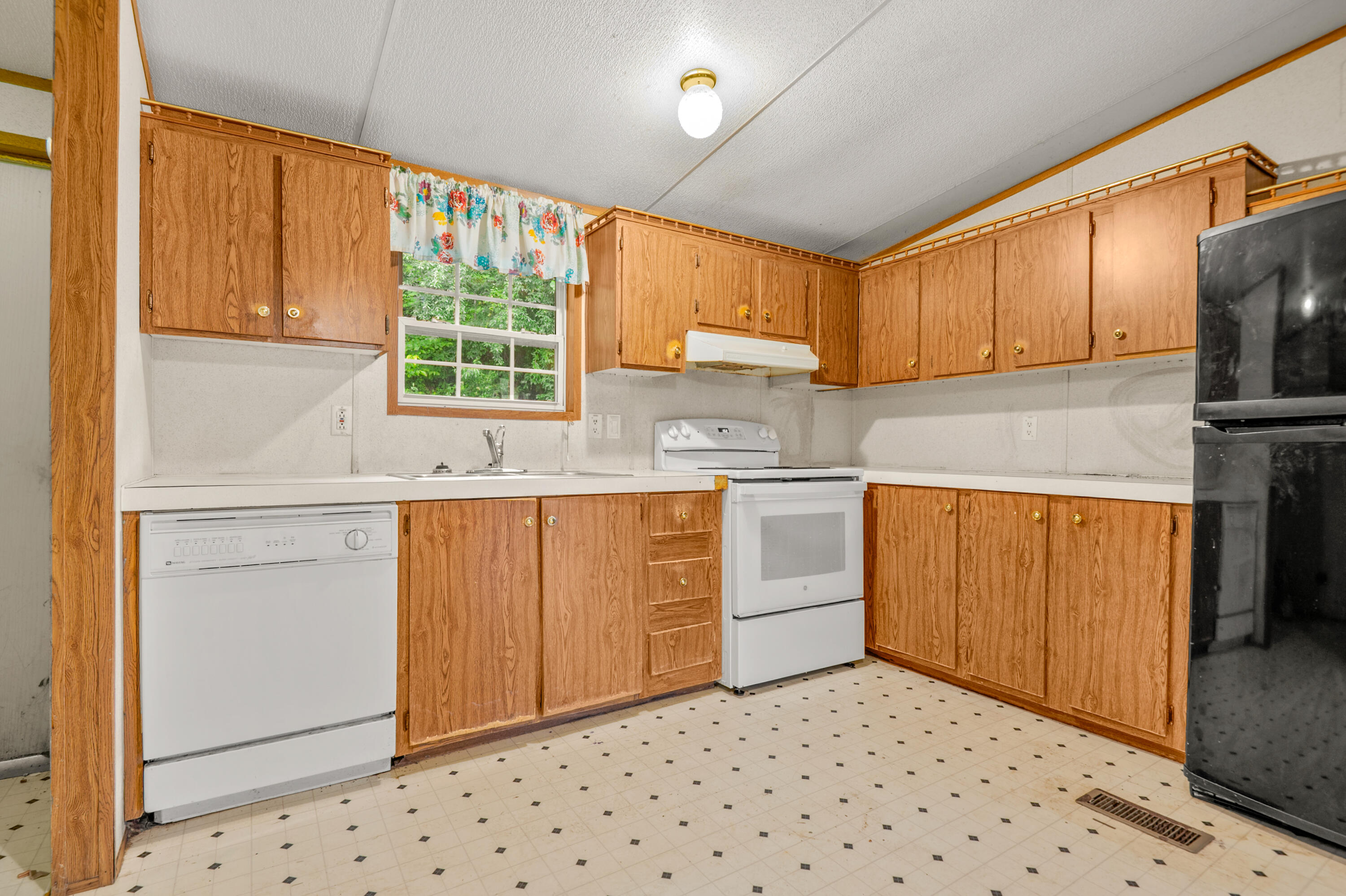 154 Arkle Road Property Photo 8
