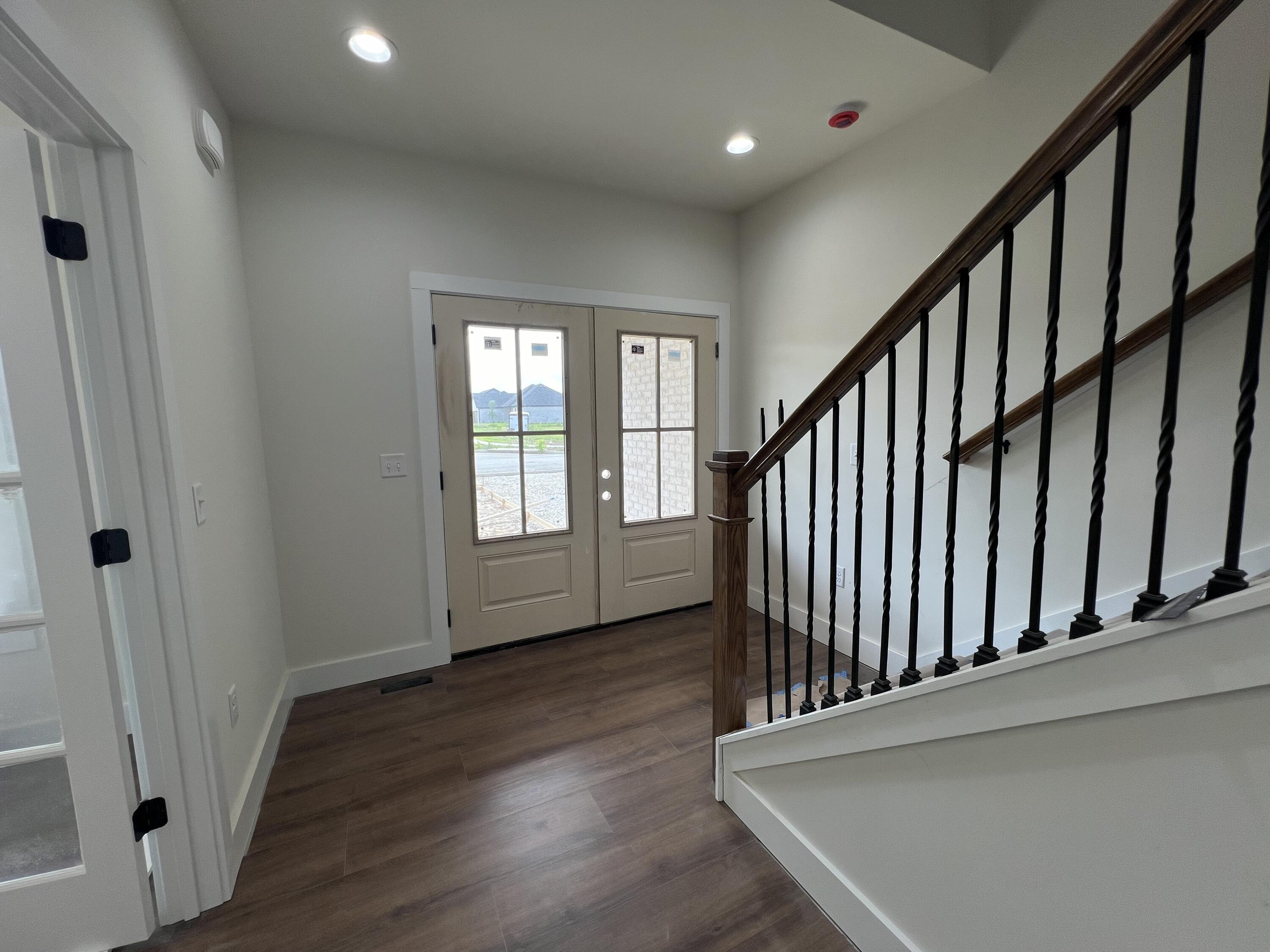 517 Chickasaw Drive Property Photo 4