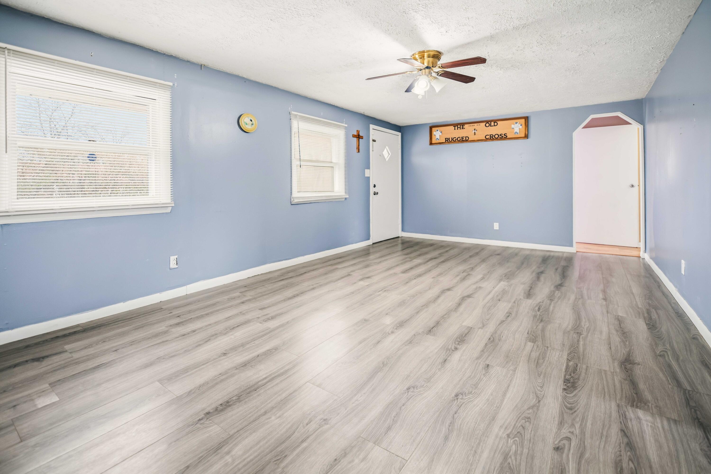 299 Tate Drive Property Photo 8