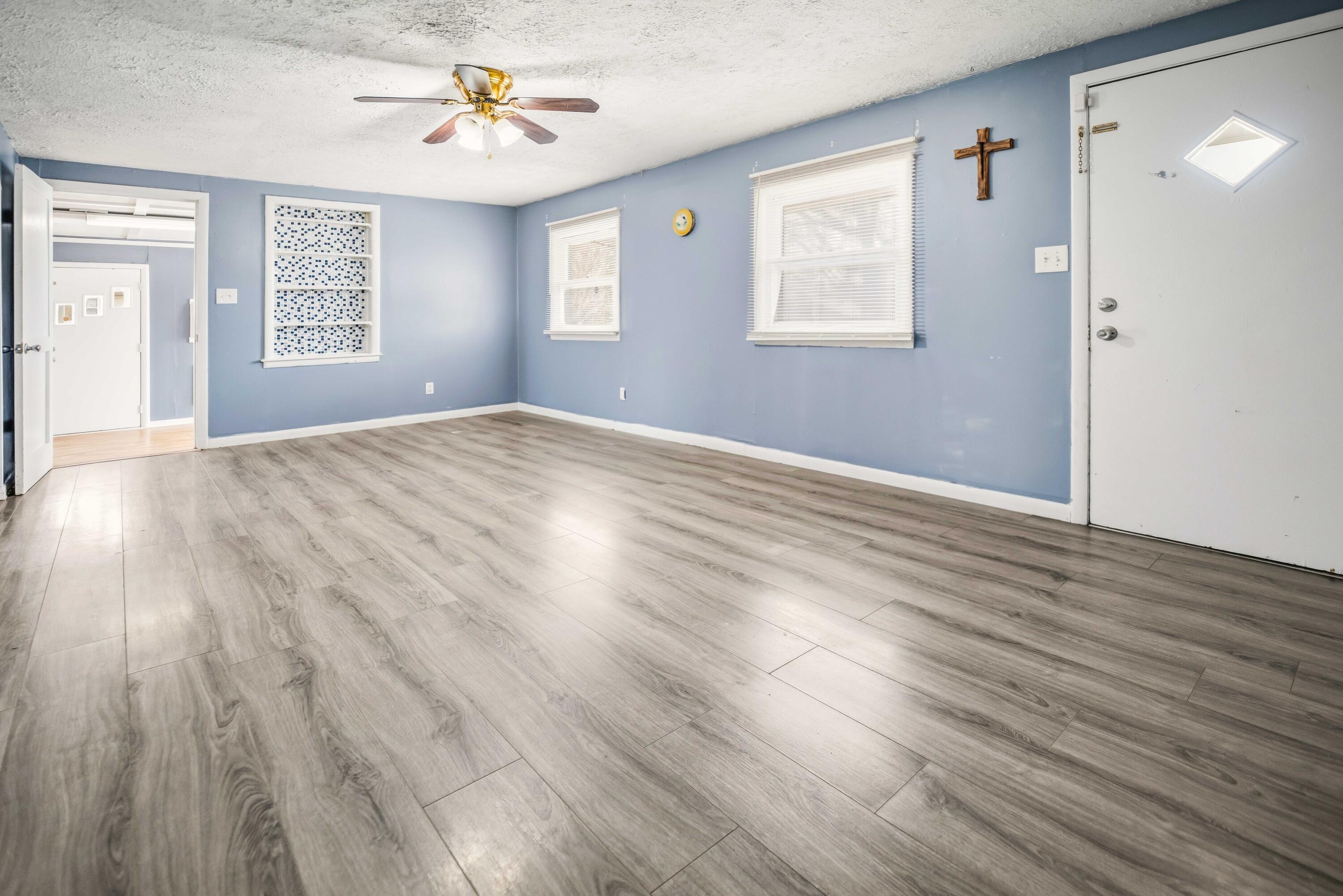 299 Tate Drive Property Photo 10