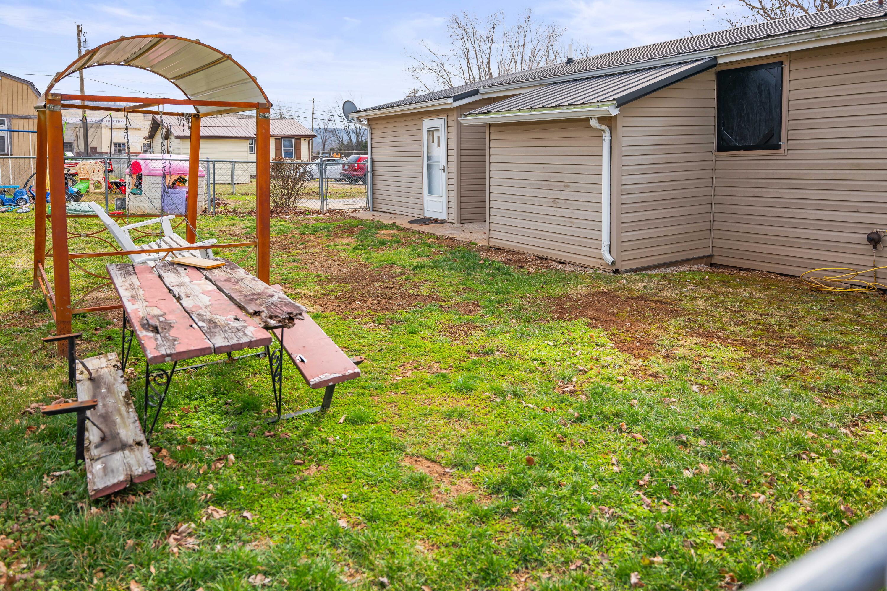 299 Tate Drive Property Photo 33