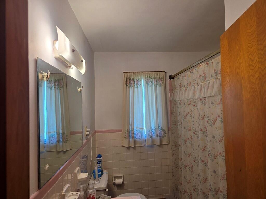 1514 Helena Road Property Photo 7