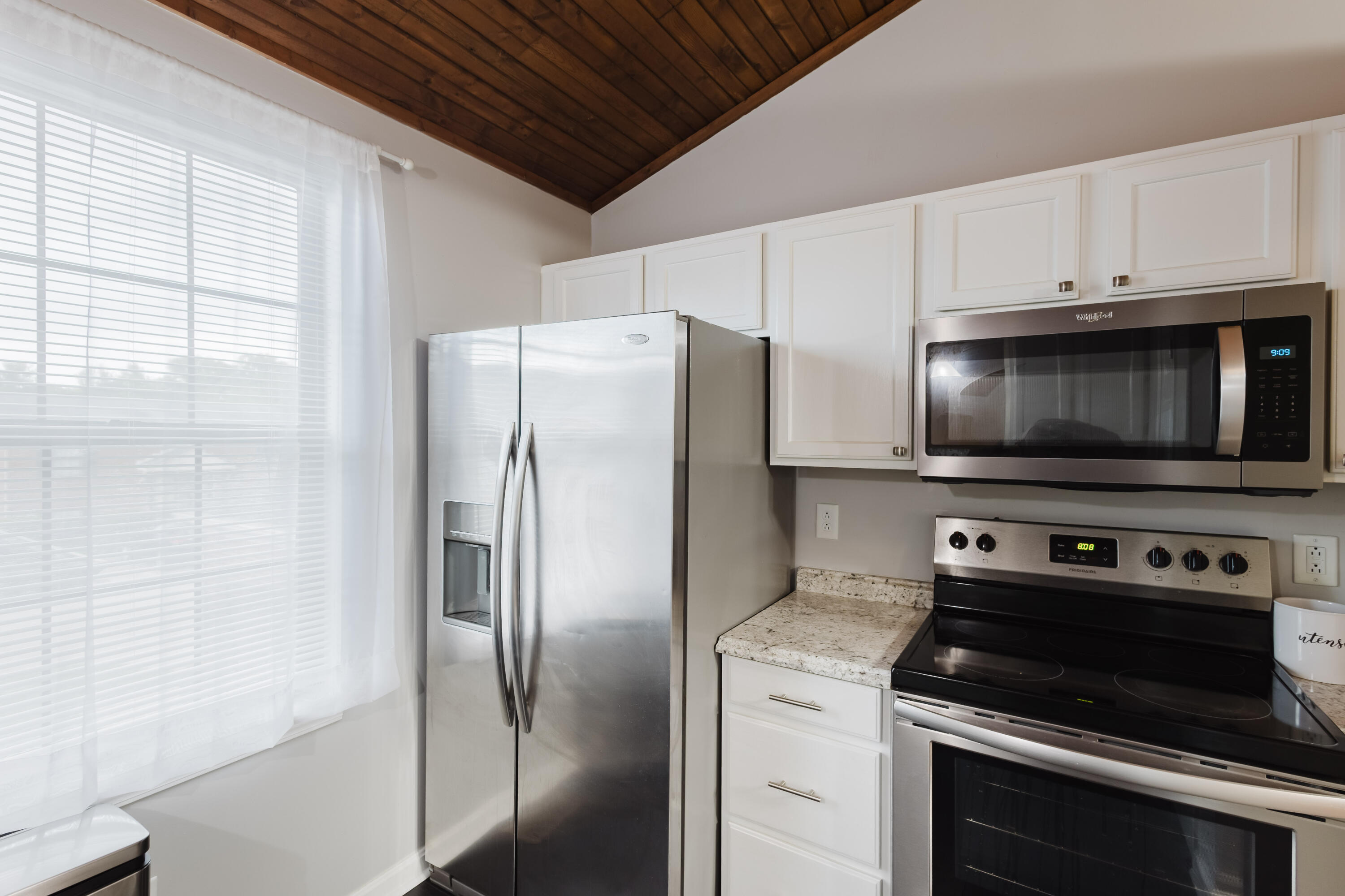 3613 Squires Woods Way Property Photo 10