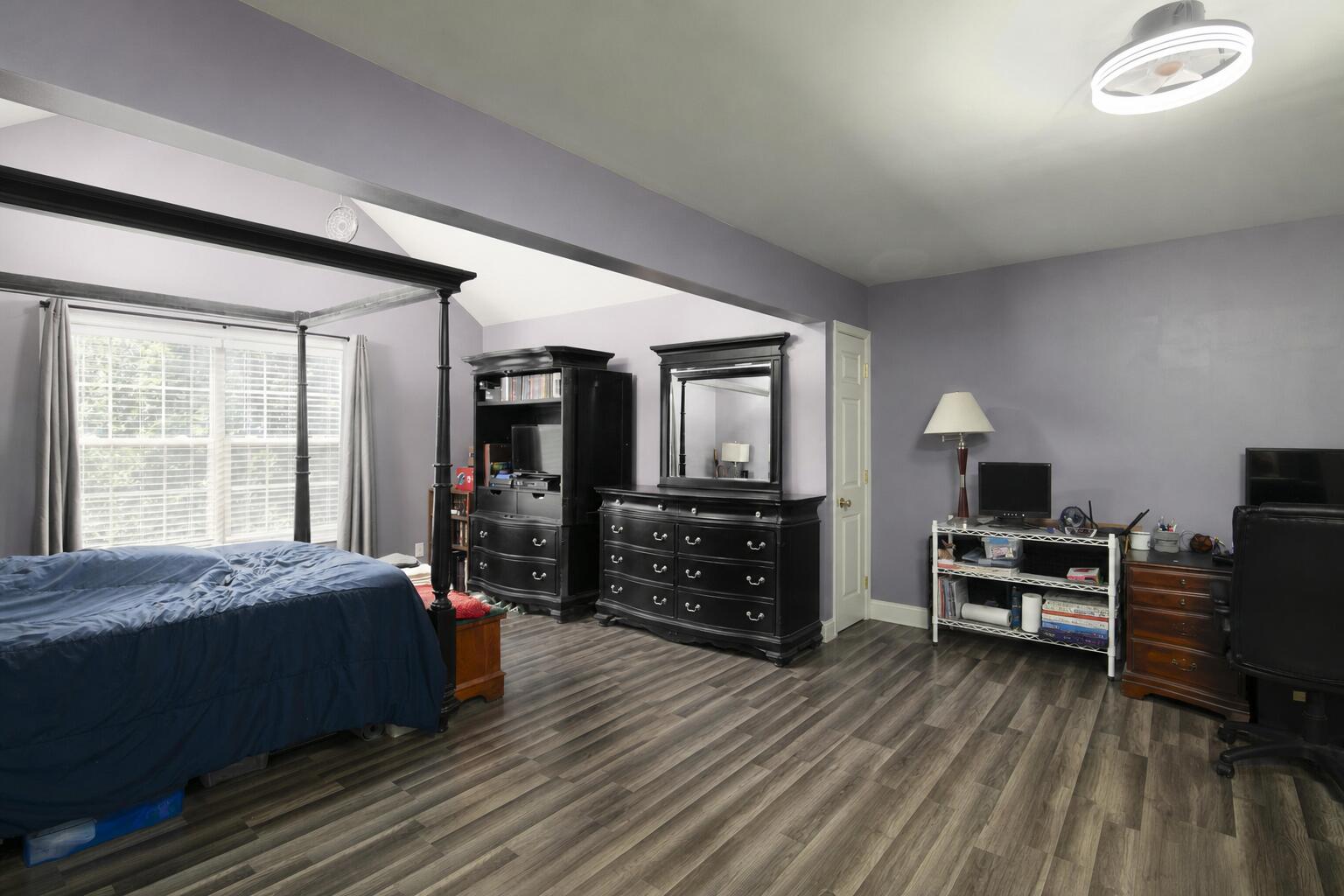 1123 Oatlands Park Property Photo 15