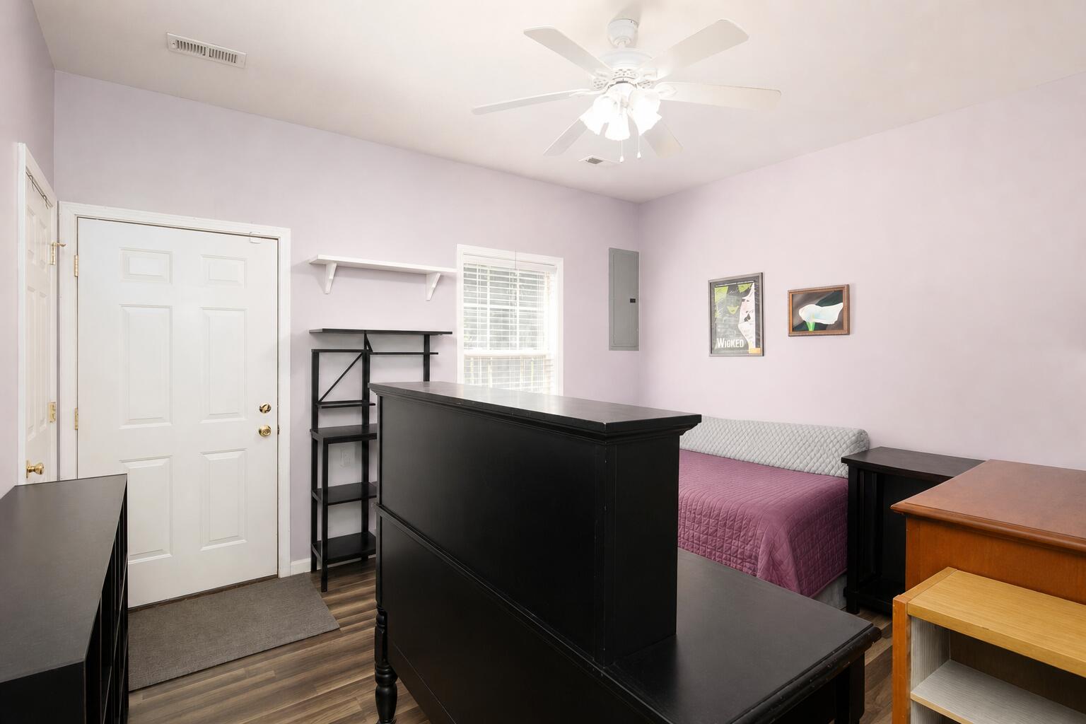 1123 Oatlands Park Property Photo 24