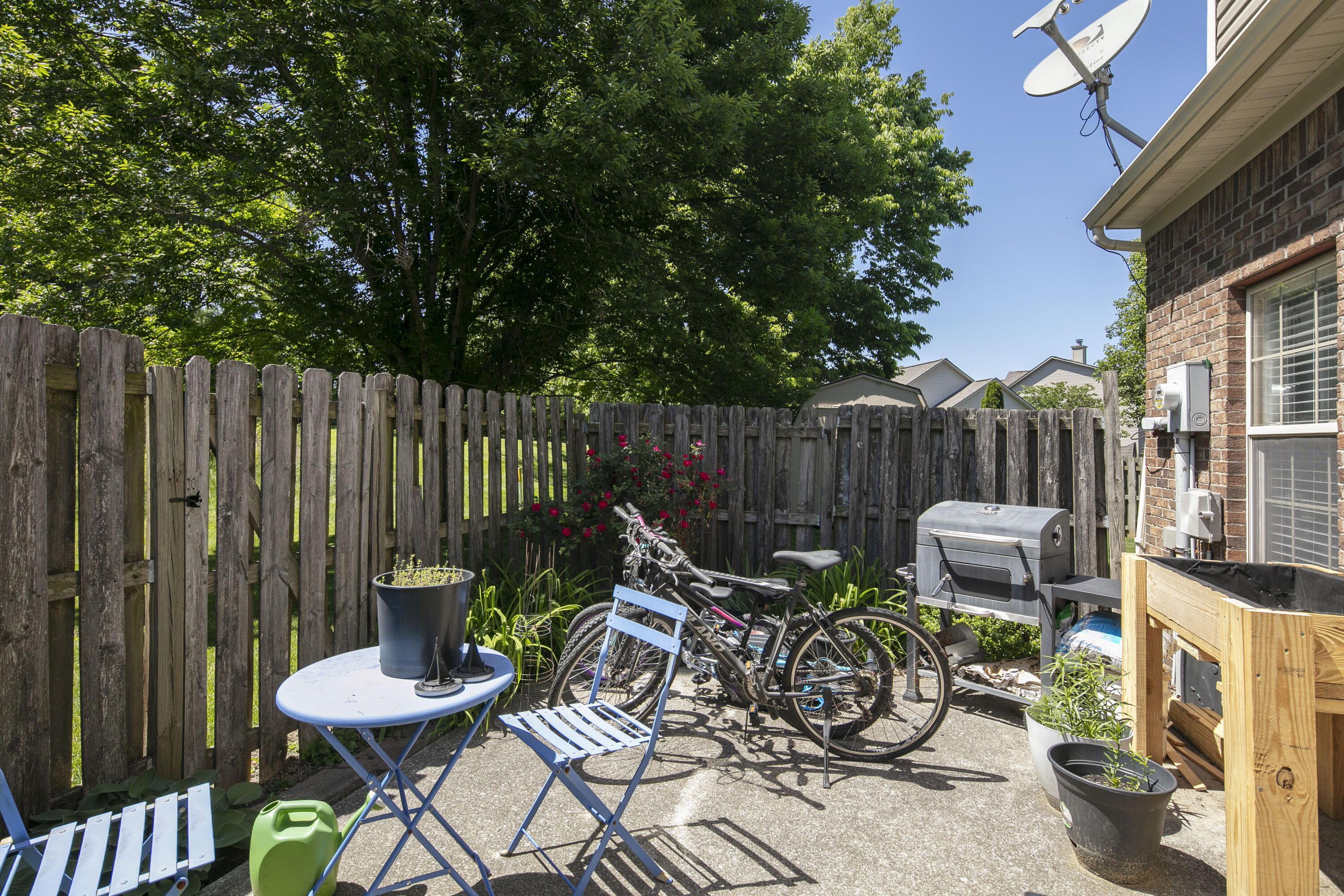 1123 Oatlands Park Property Photo 29