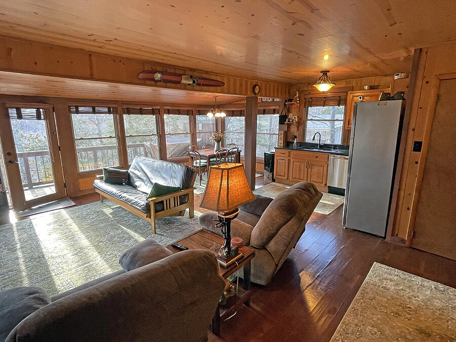 116 Cabin Drive Property Photo 10