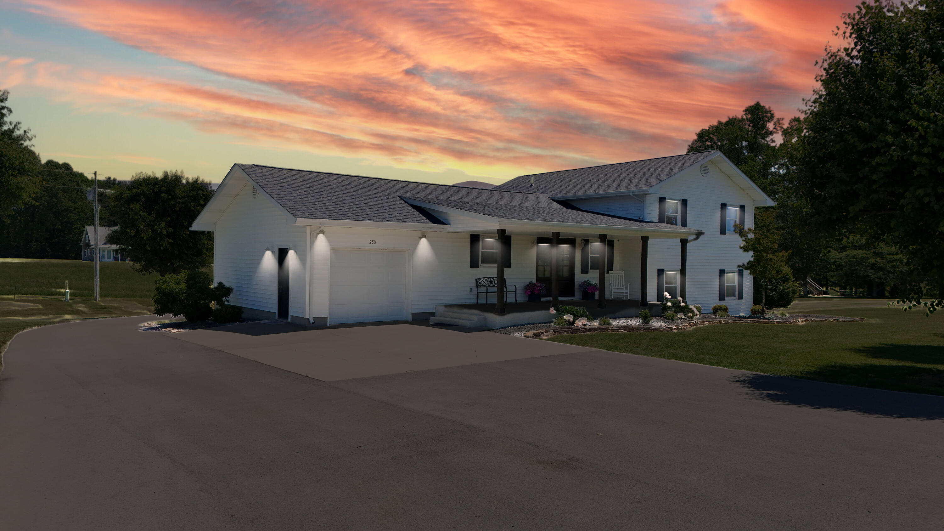 250 Peters Road Property Photo 3
