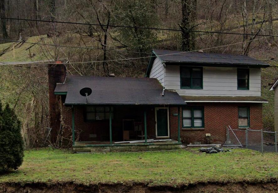 19905 Grapevine Road Property Photo 2