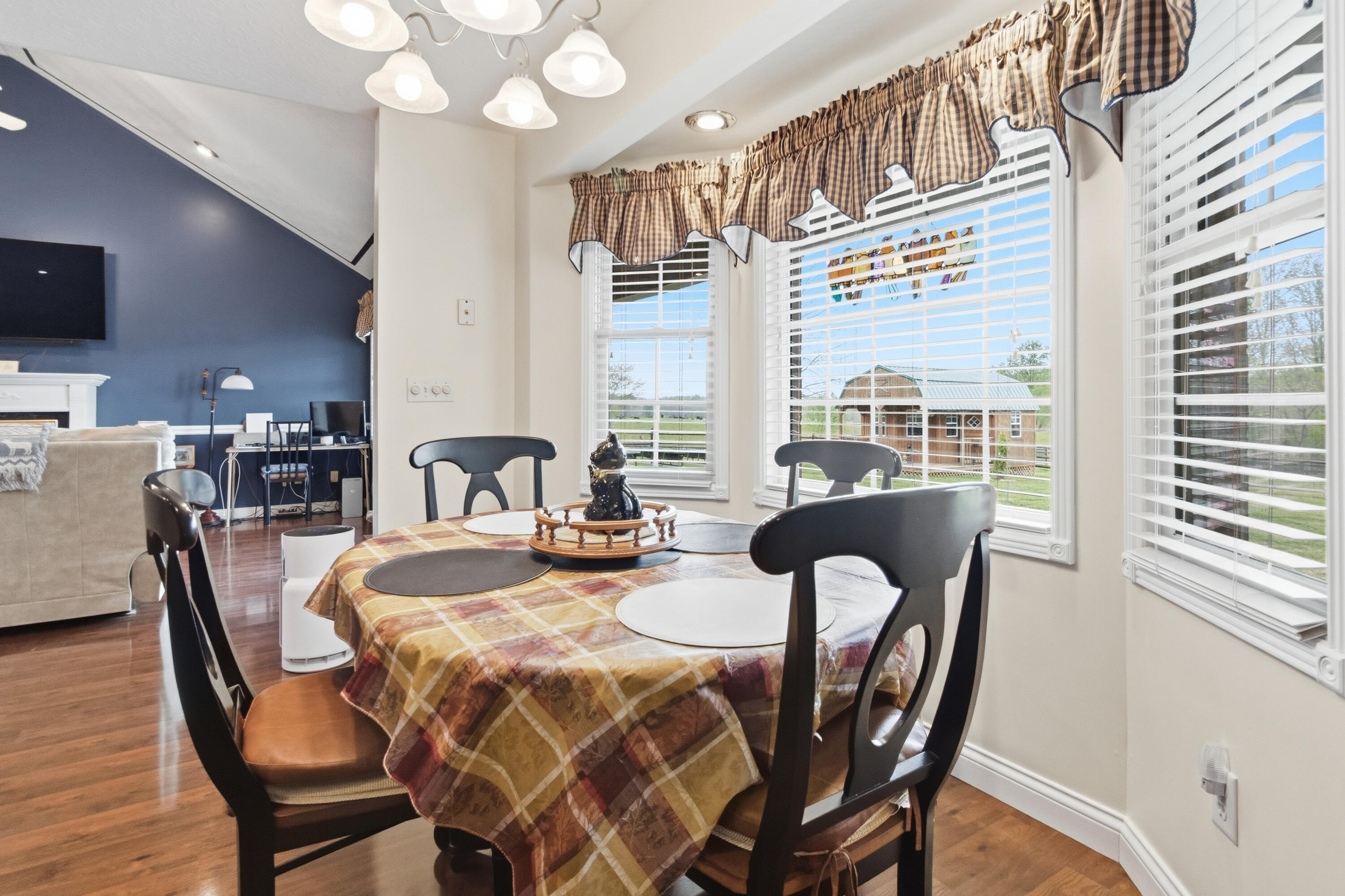 90 Denson Road Property Photo 13