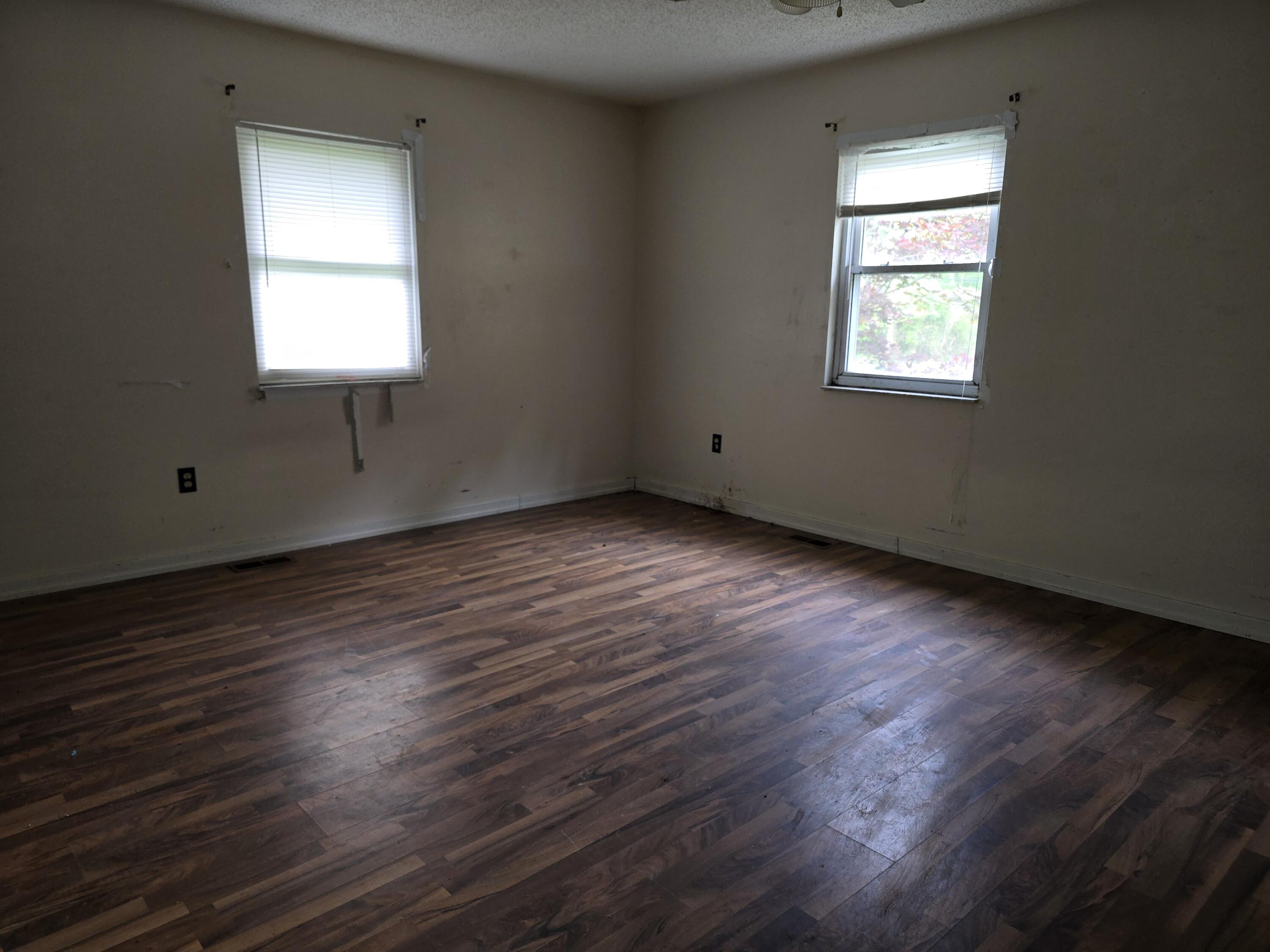 9529 Highway 92 Property Photo 9