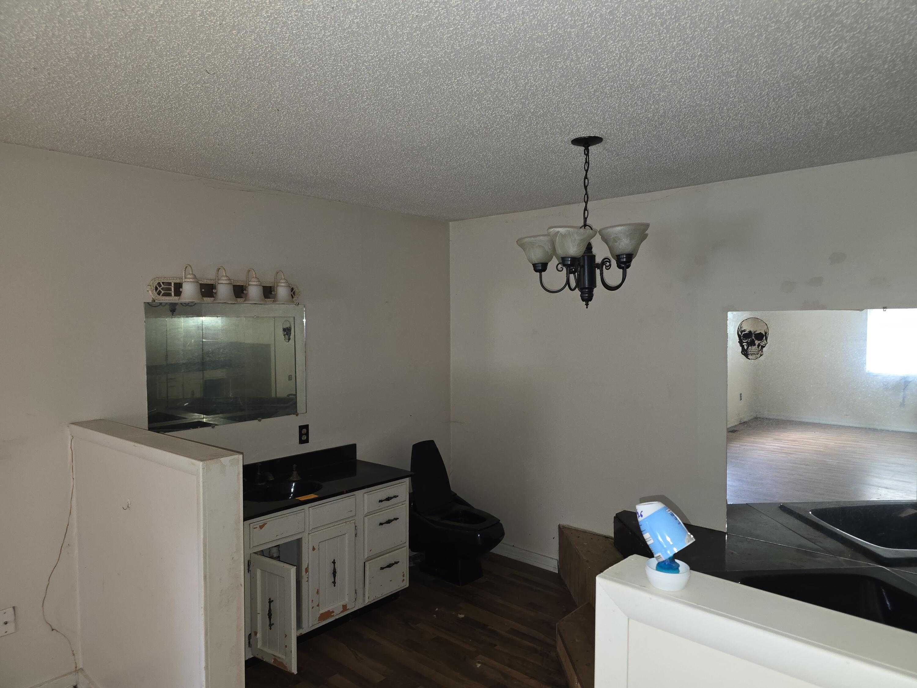 9529 Highway 92 Property Photo 10
