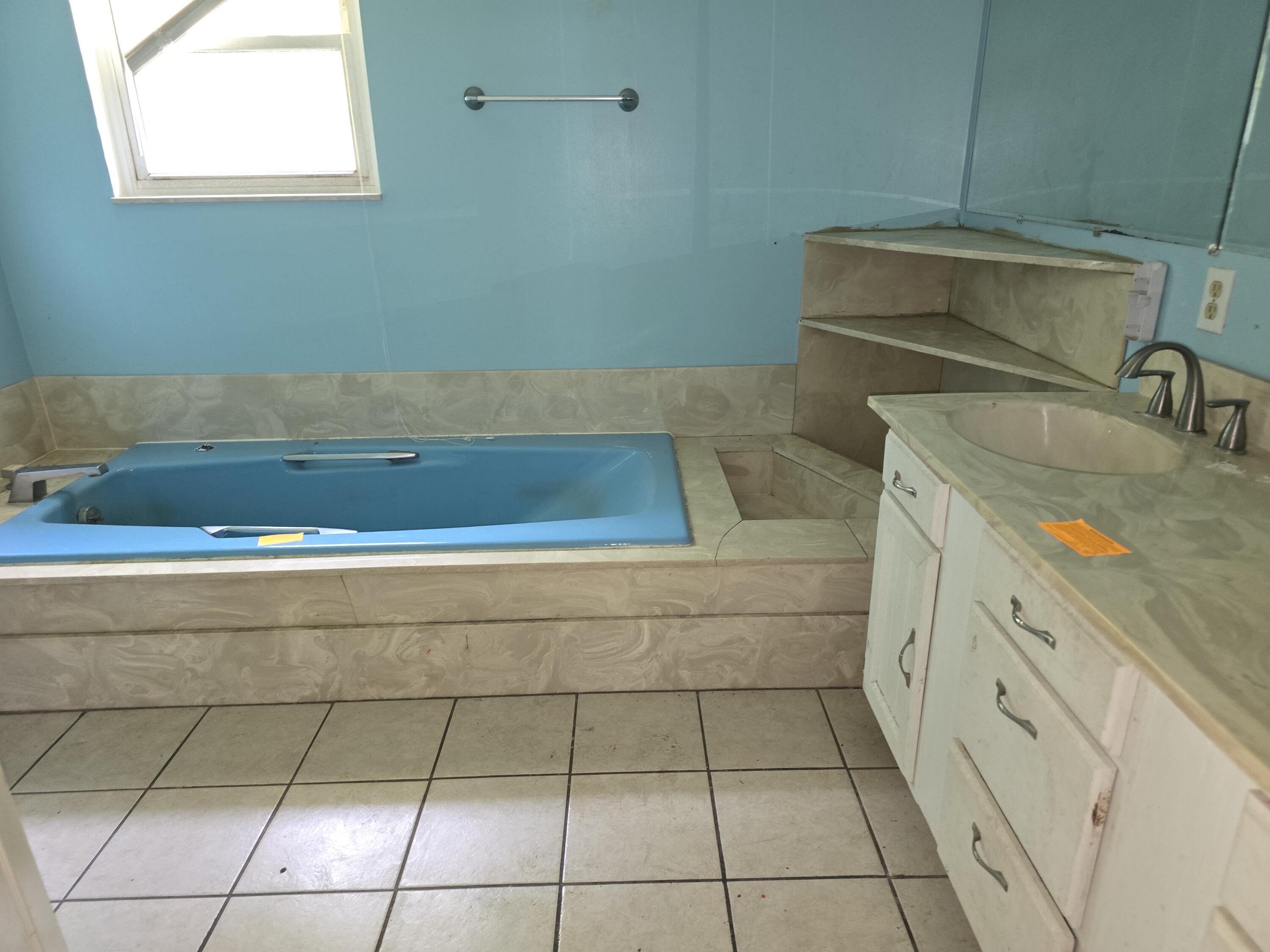 9529 Highway 92 Property Photo 13