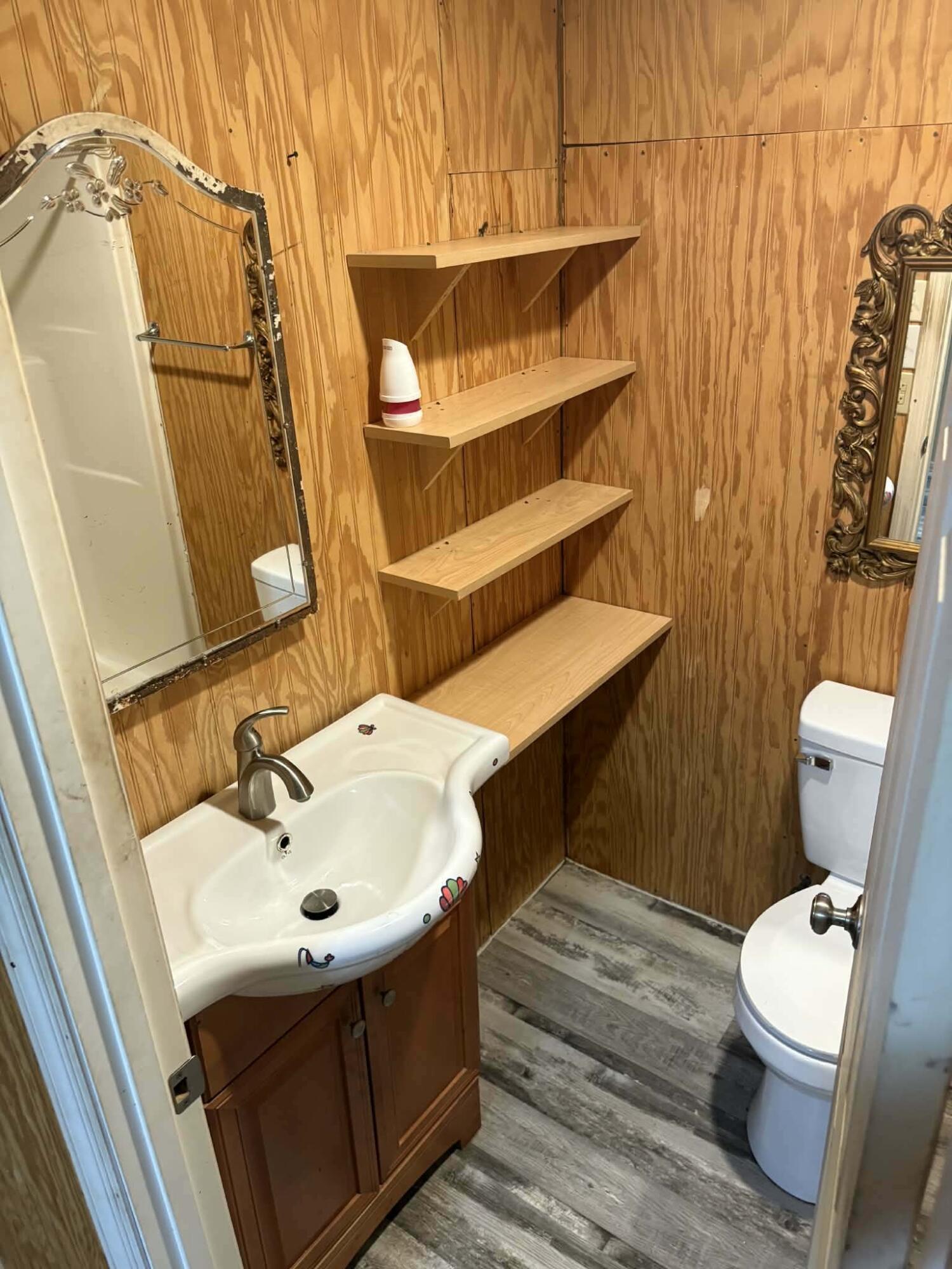 299 Igo Road Property Photo 12