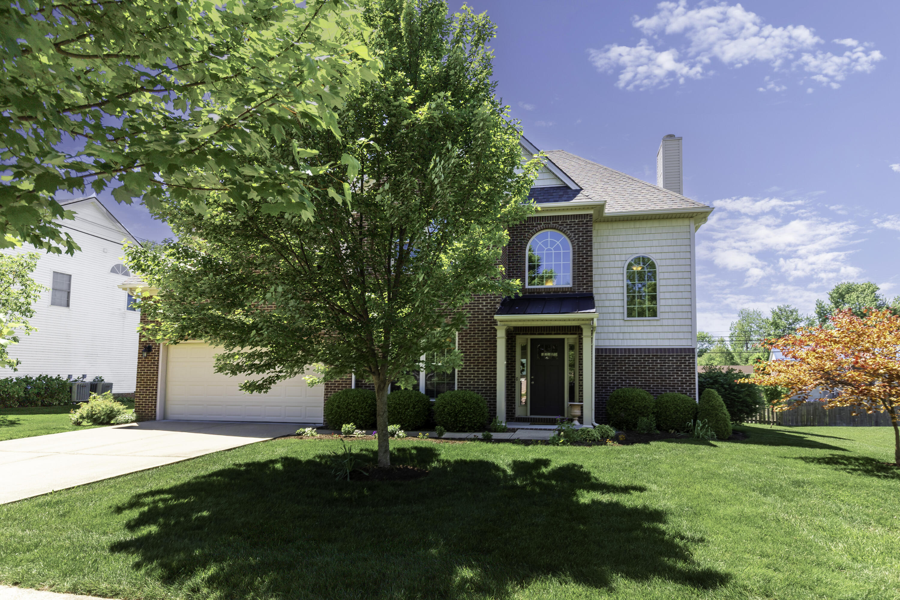 393 Gleneagles Way Property Photo 2