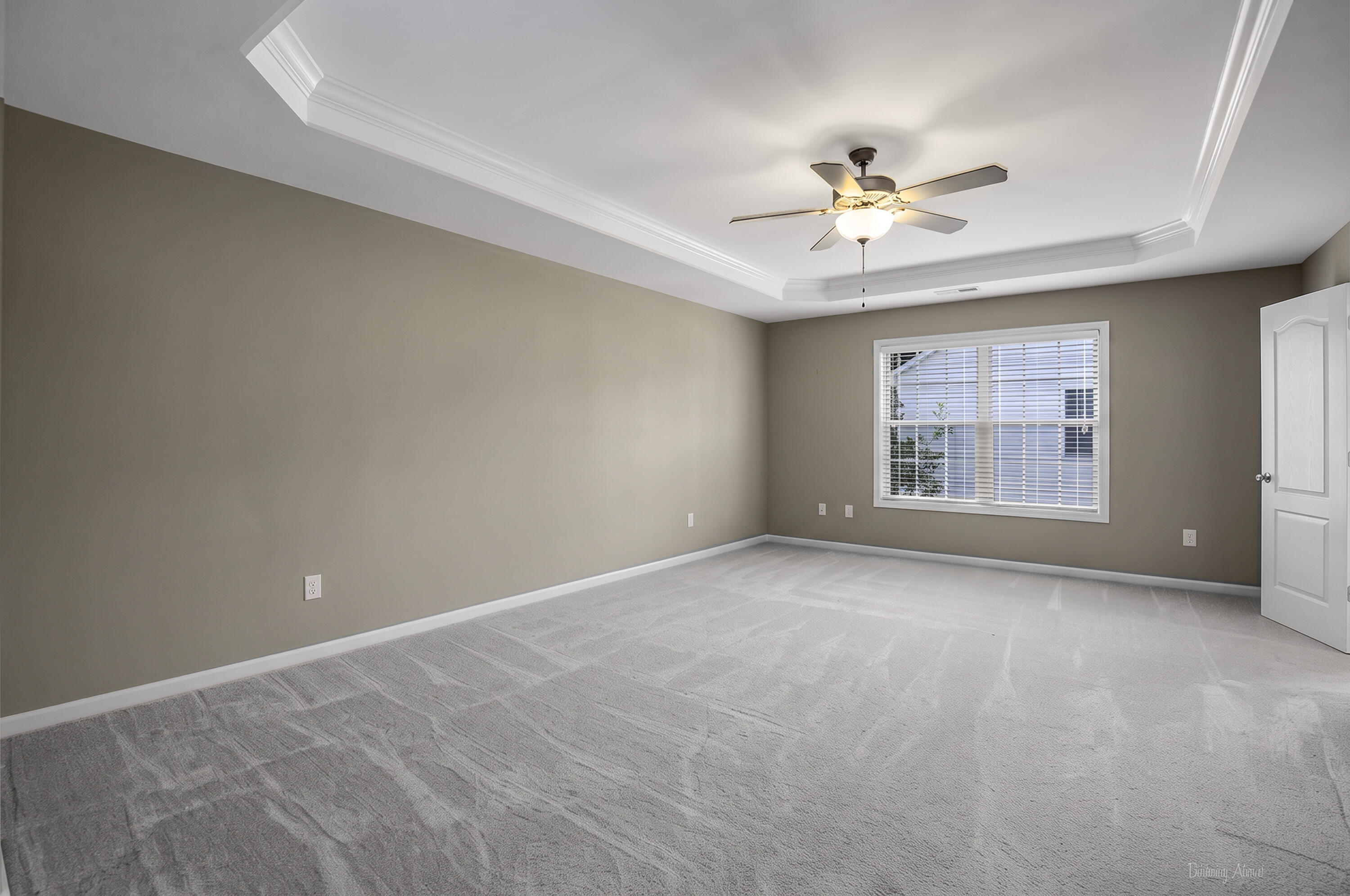393 Gleneagles Way Property Photo 25