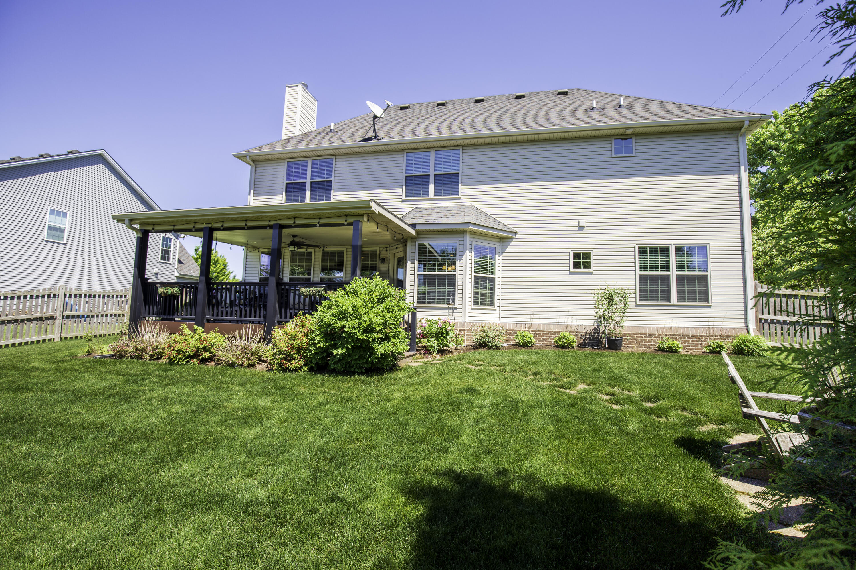 393 Gleneagles Way Property Photo 34