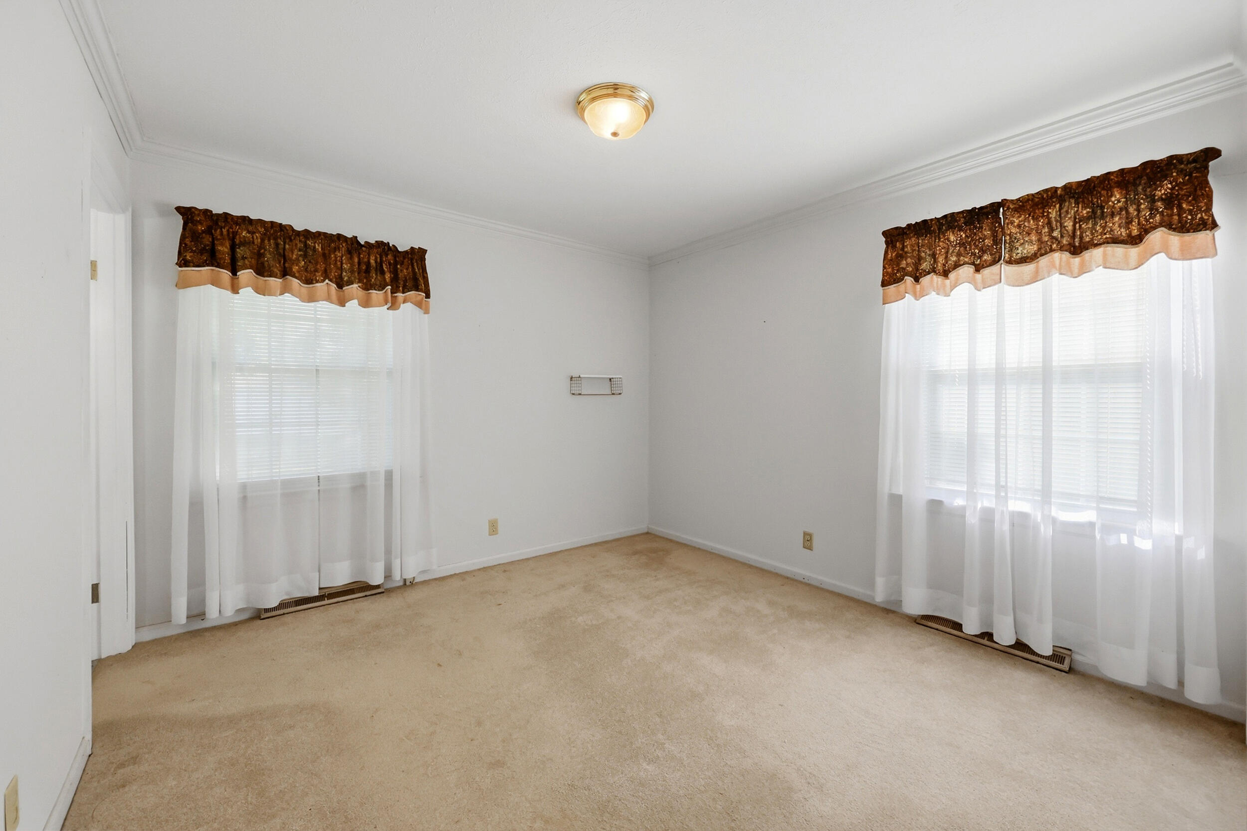 115 Park Lane Property Photo 31