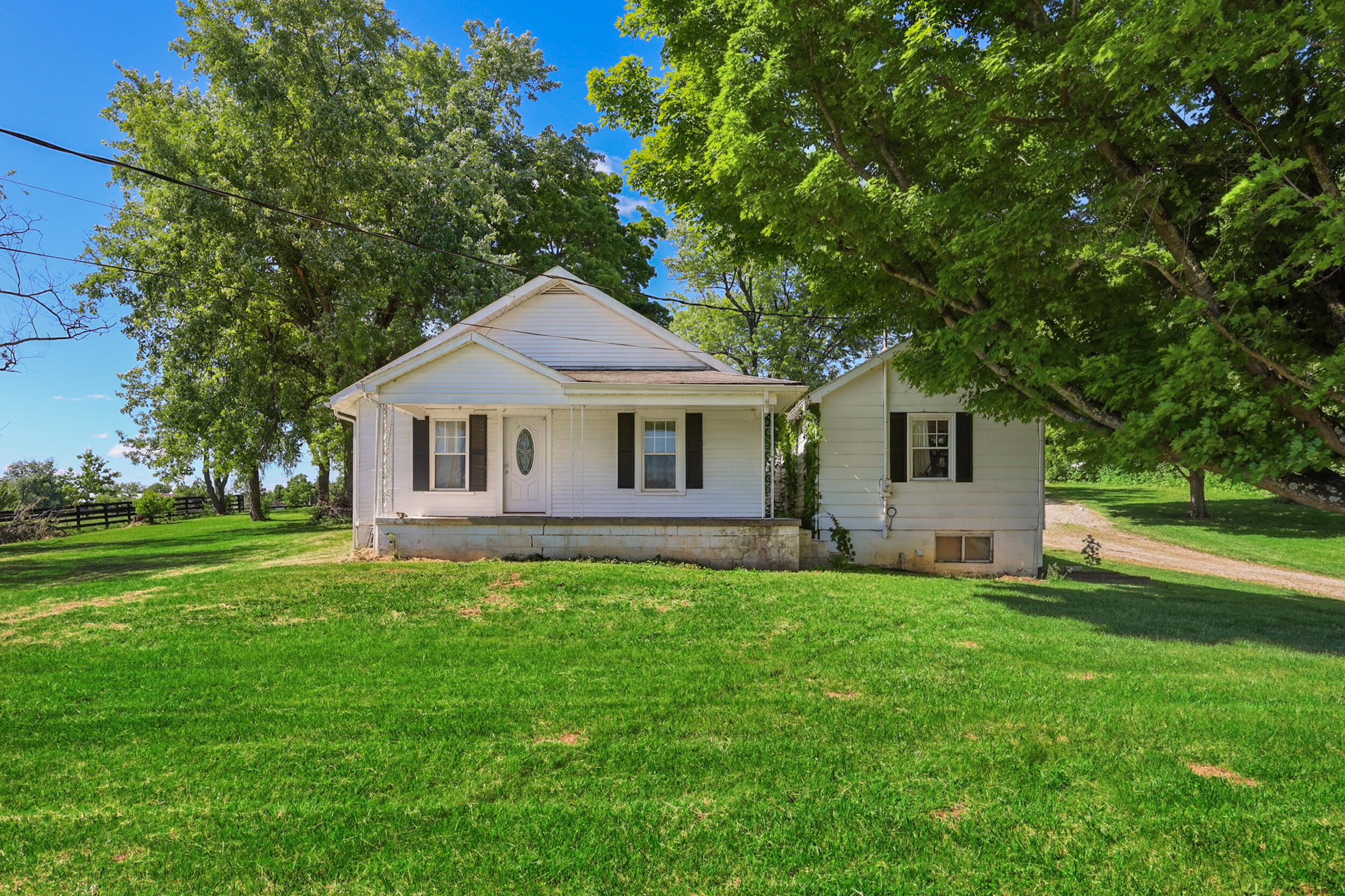 2886 Frankfort Pike Property Photo 6